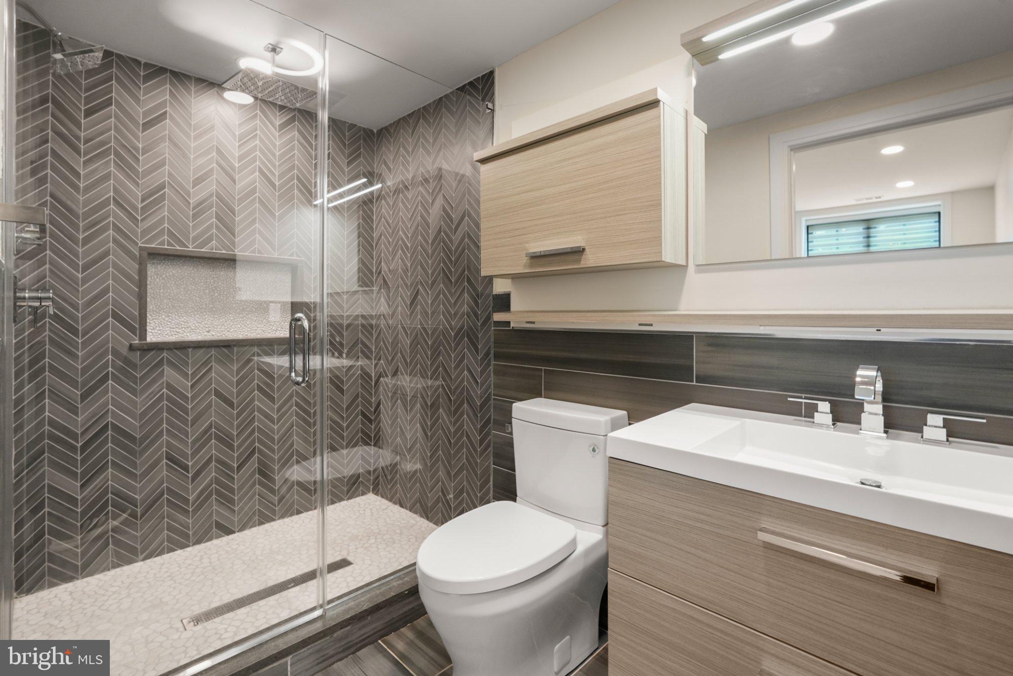 BUSTLETON - Residential