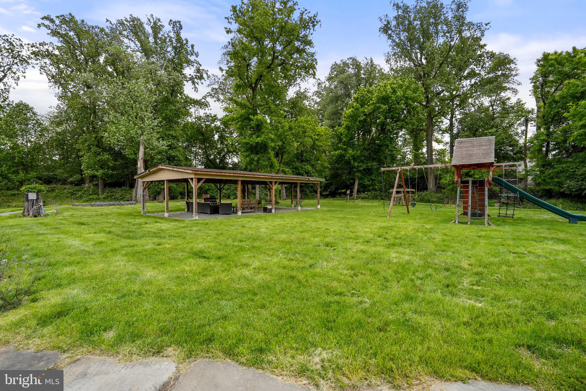 BUSTLETON - Residential