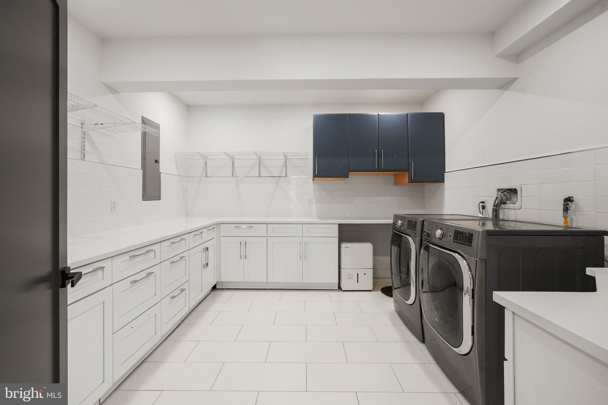 BUSTLETON - Residential