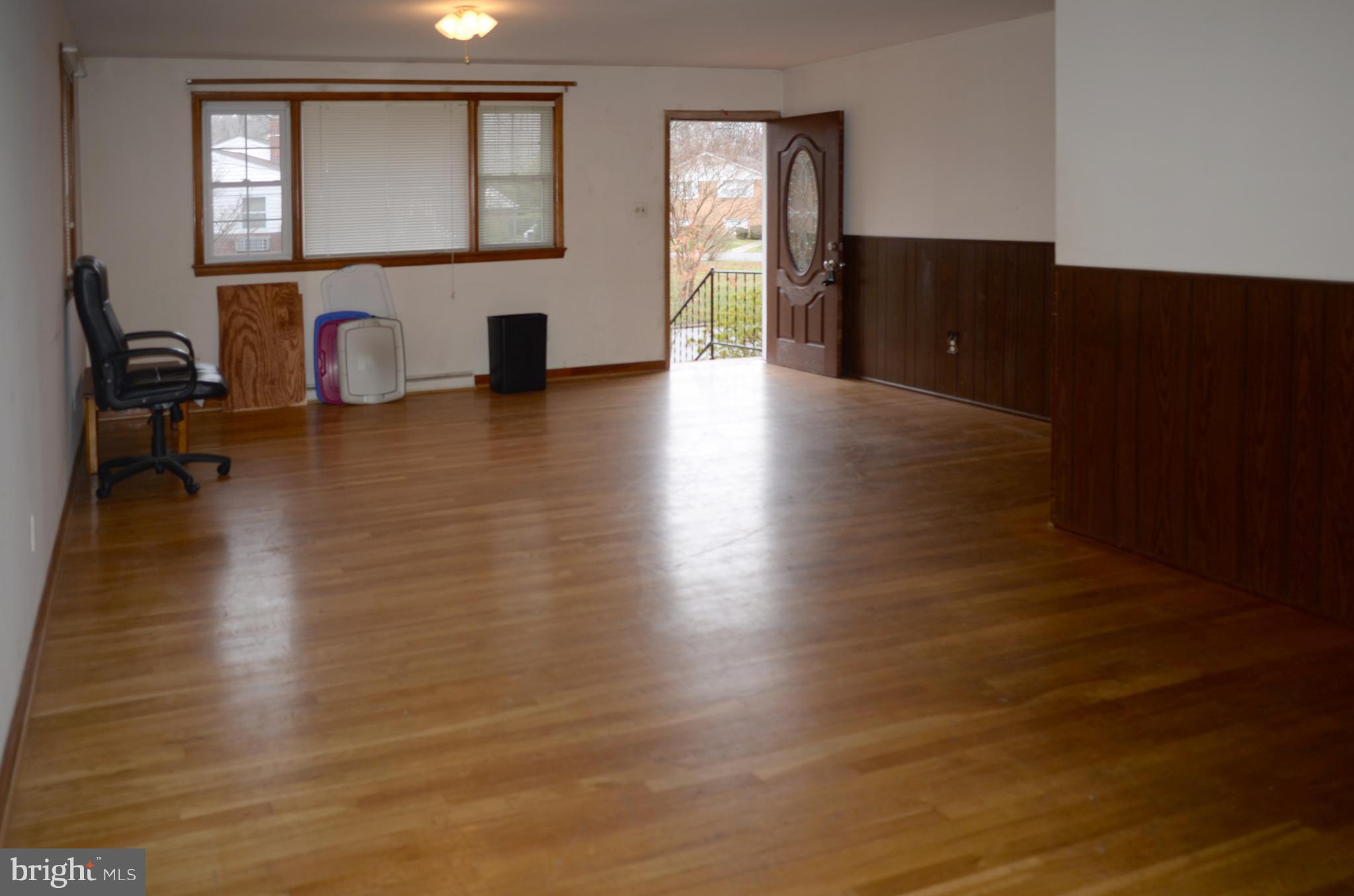 POTOMAC WOODS IND HEAD - Residential