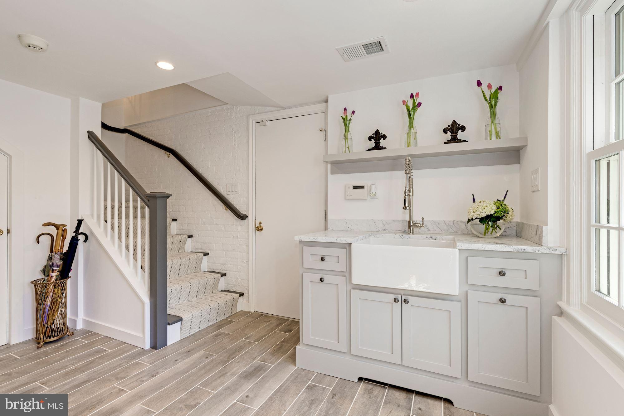 WESLEY HEIGHTS - Residential