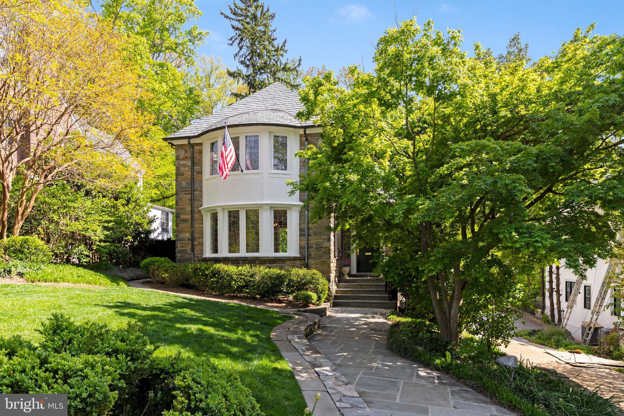 WESLEY HEIGHTS - Residential