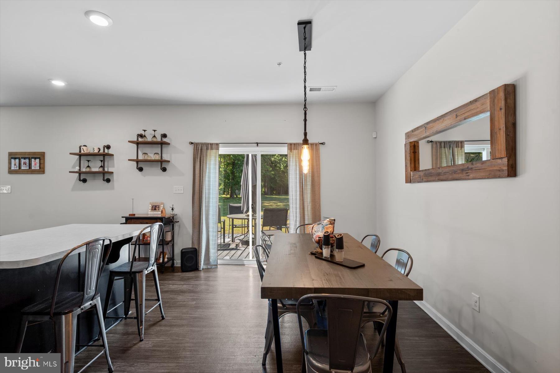 HUNTER'S CREST - Residential