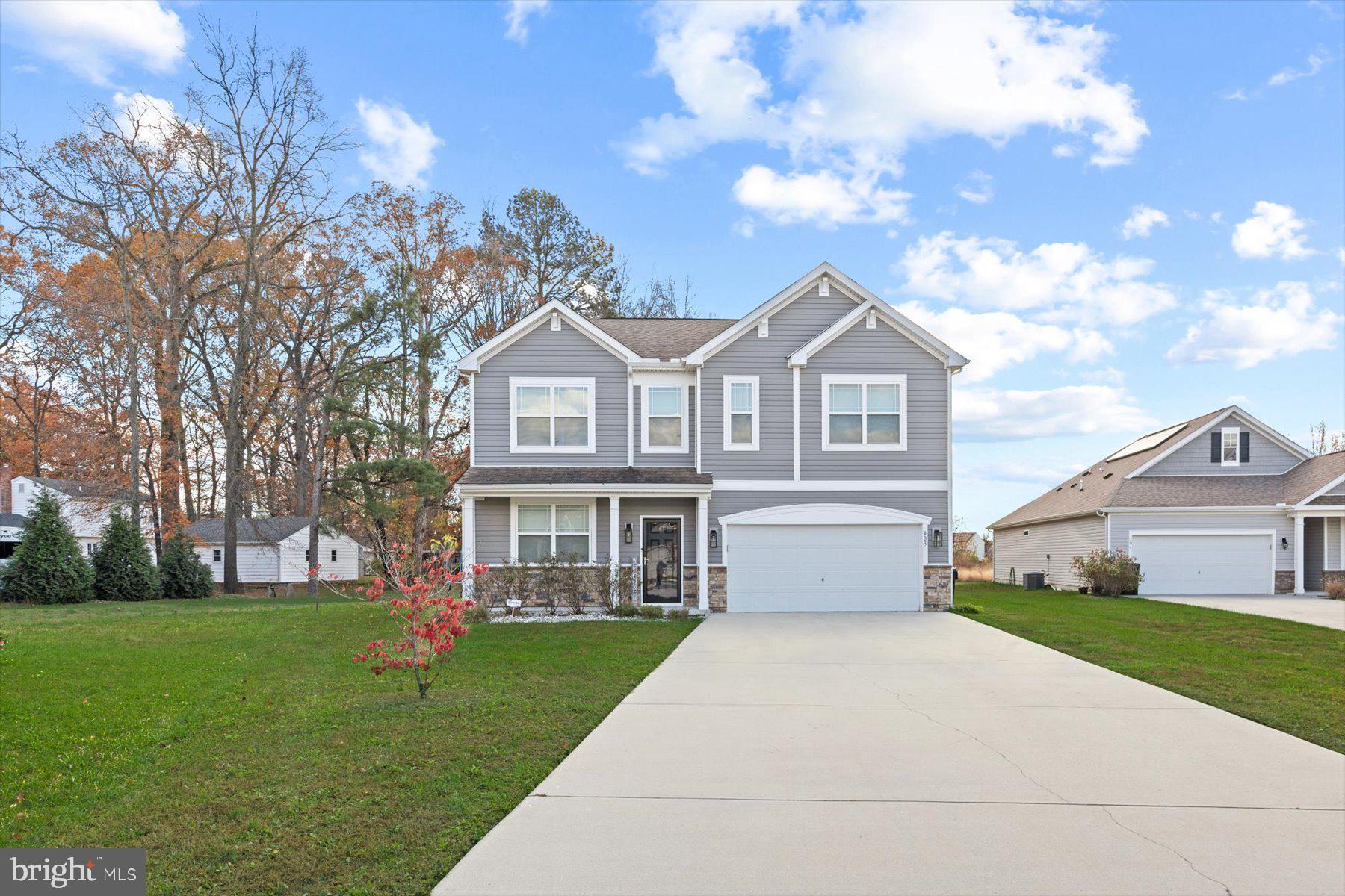 HUNTER'S CREST - Residential
