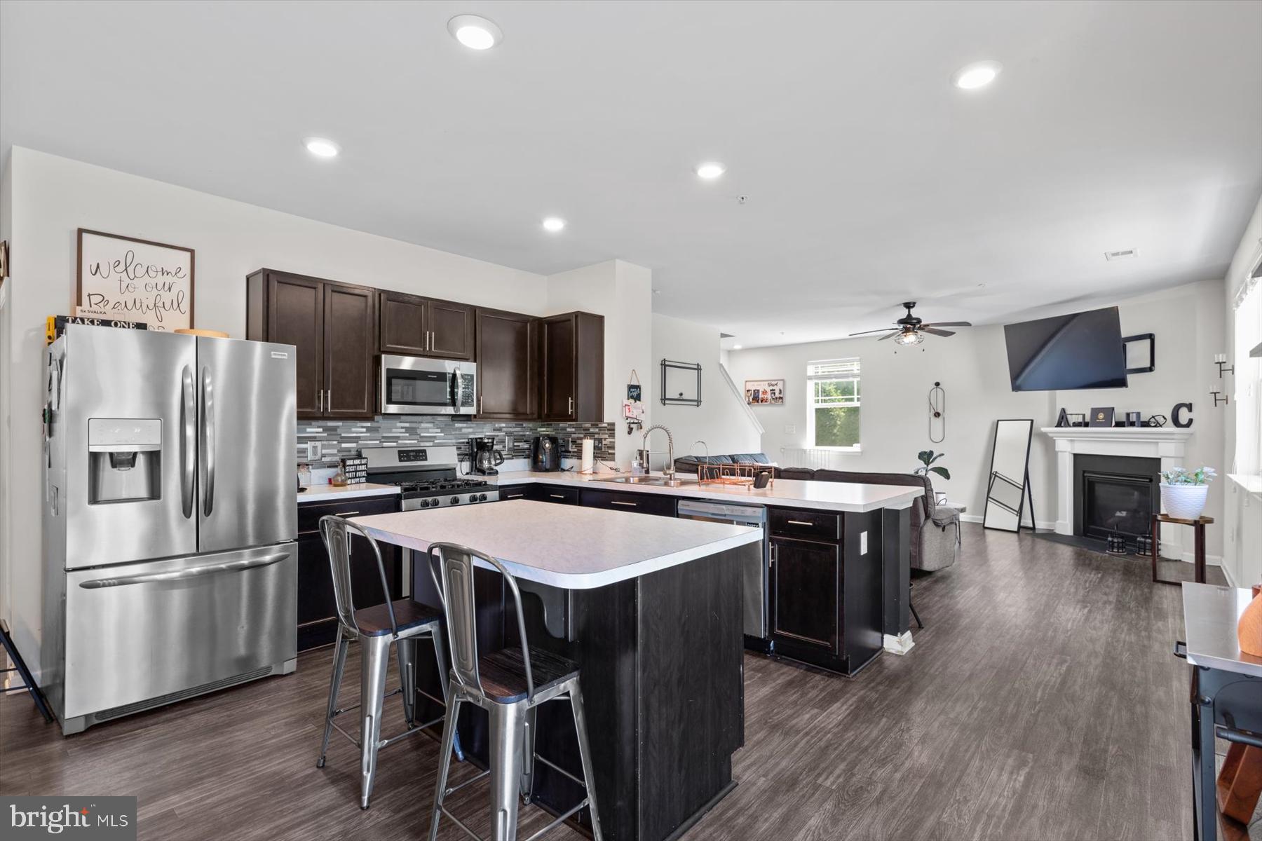 HUNTER'S CREST - Residential