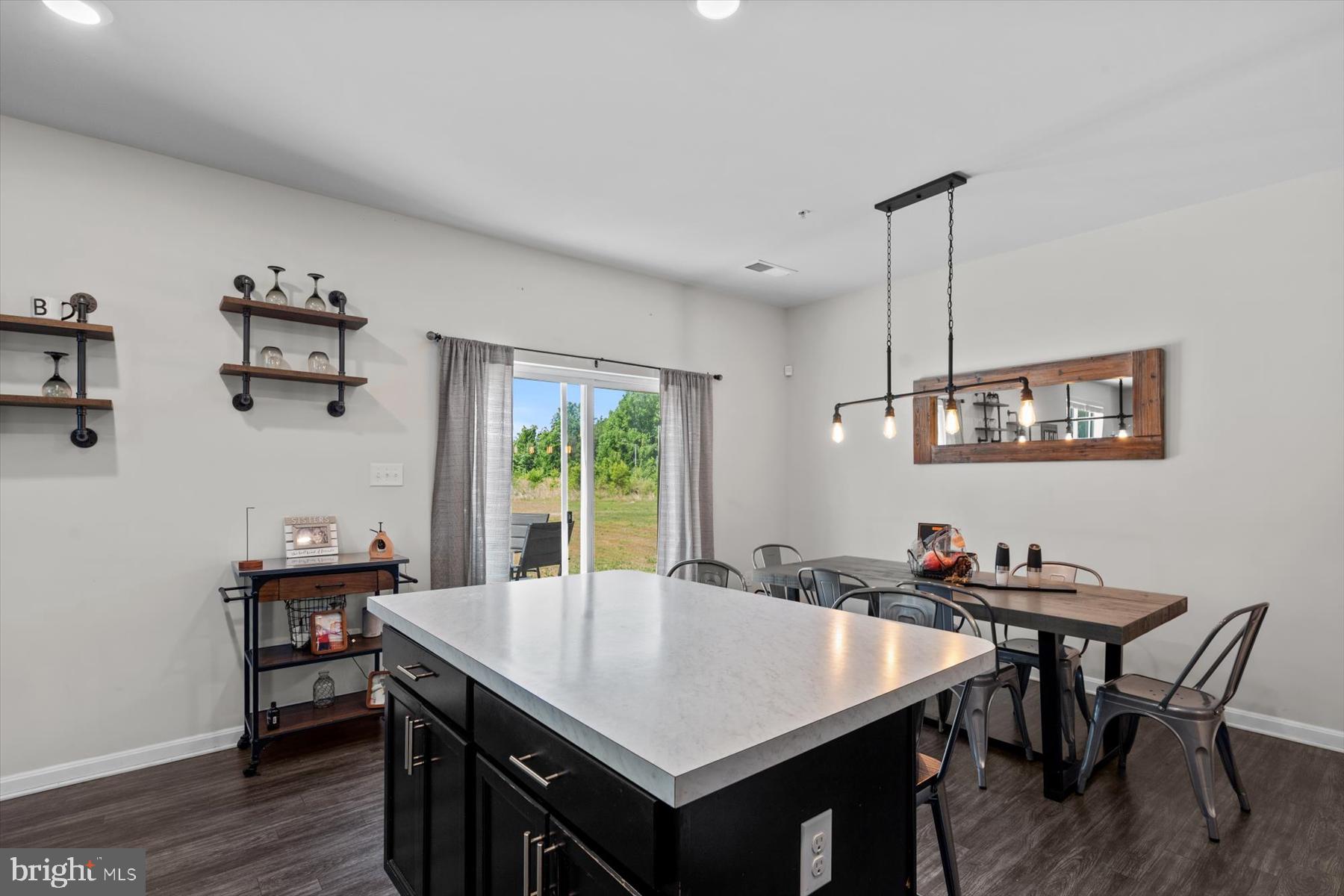 HUNTER'S CREST - Residential