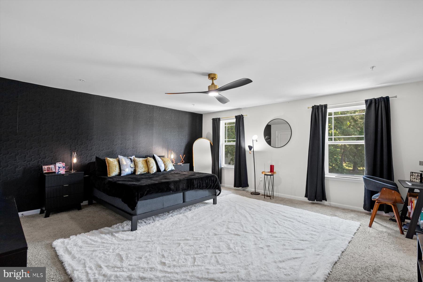 HUNTER'S CREST - Residential