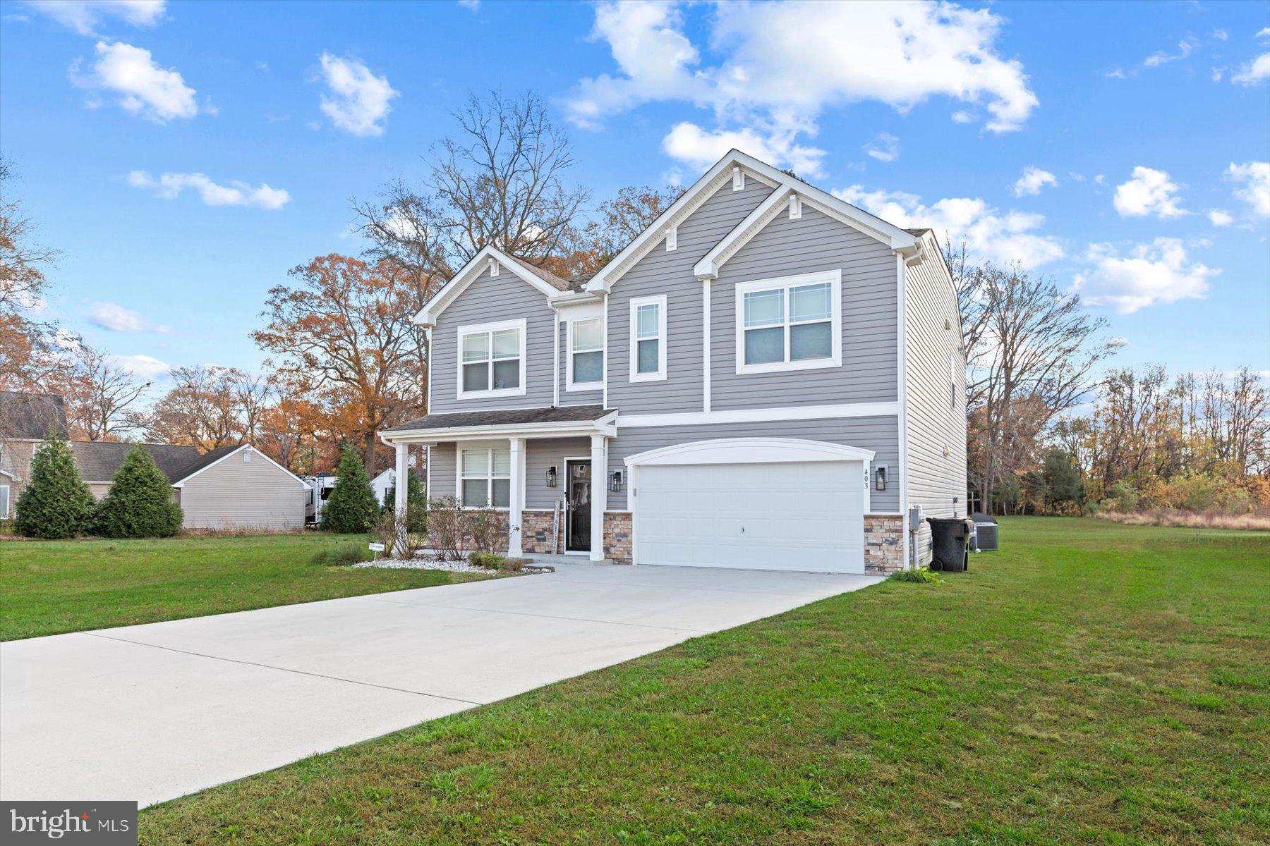 HUNTER'S CREST - Residential