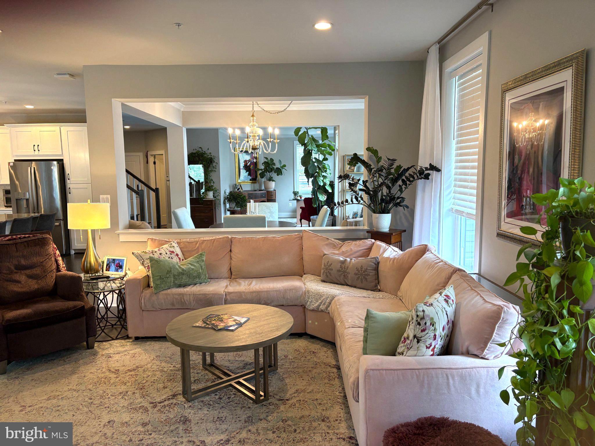 MIKLASZ PROPERTY - Residential