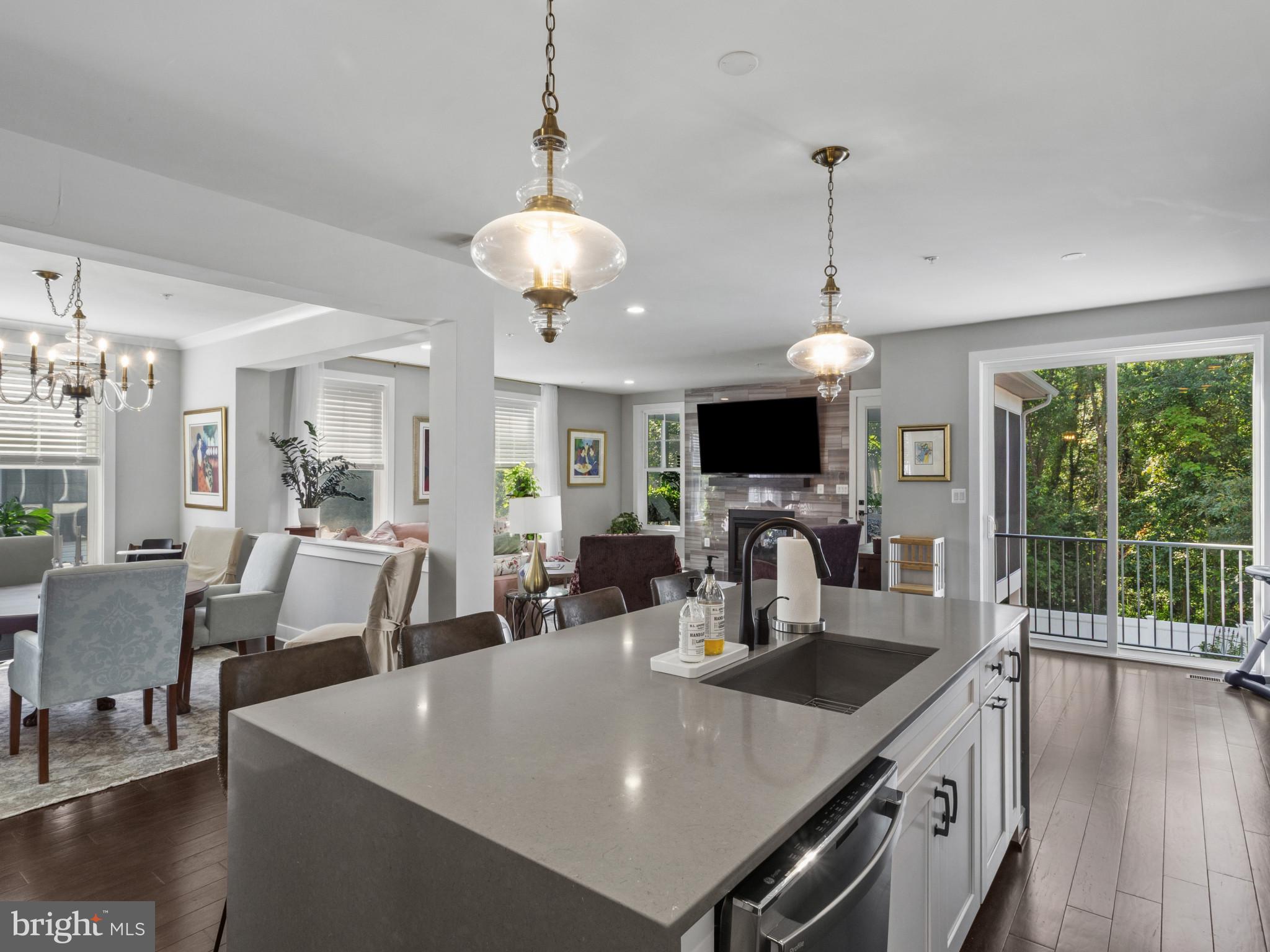 MIKLASZ PROPERTY - Residential