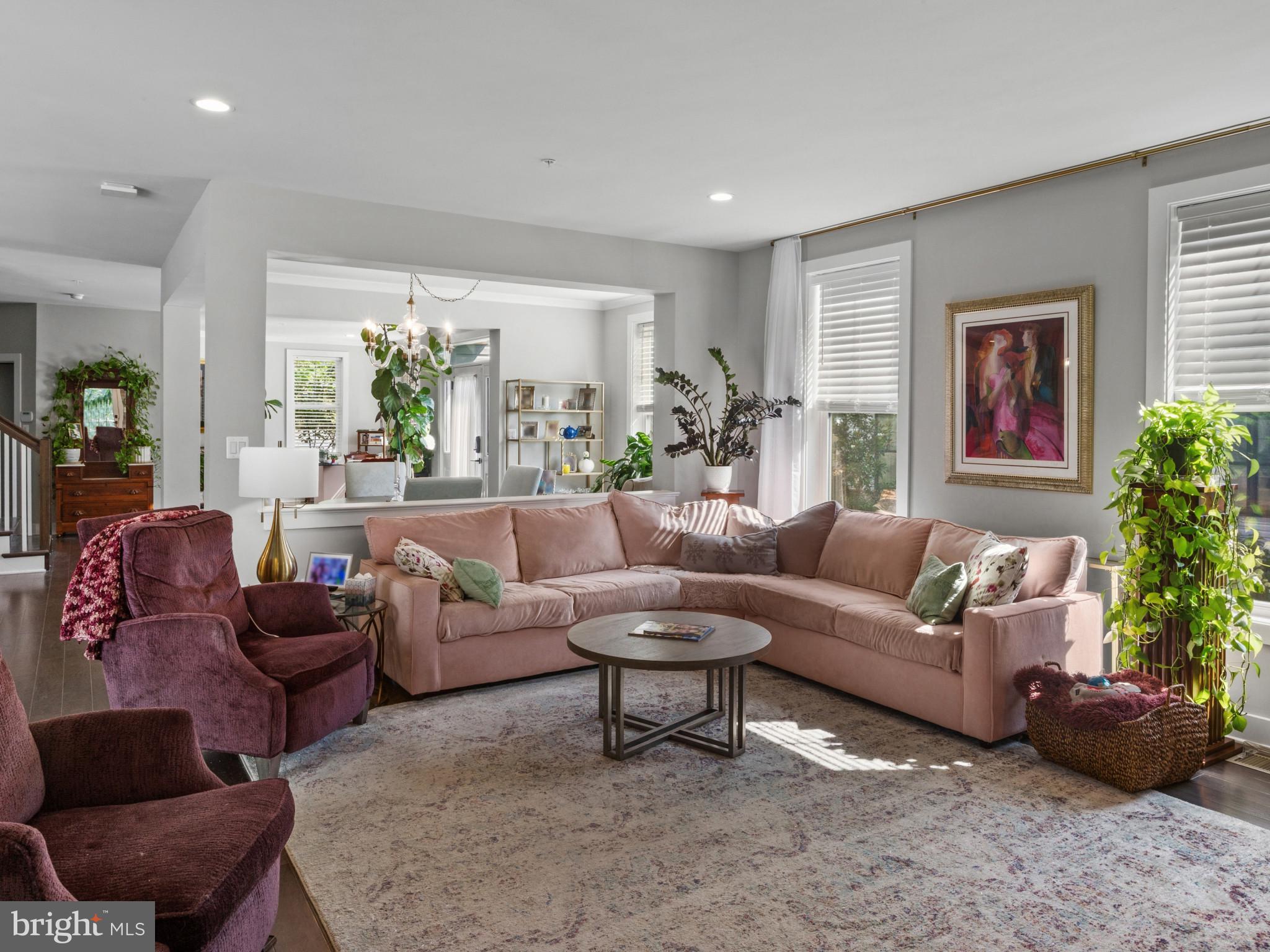 MIKLASZ PROPERTY - Residential