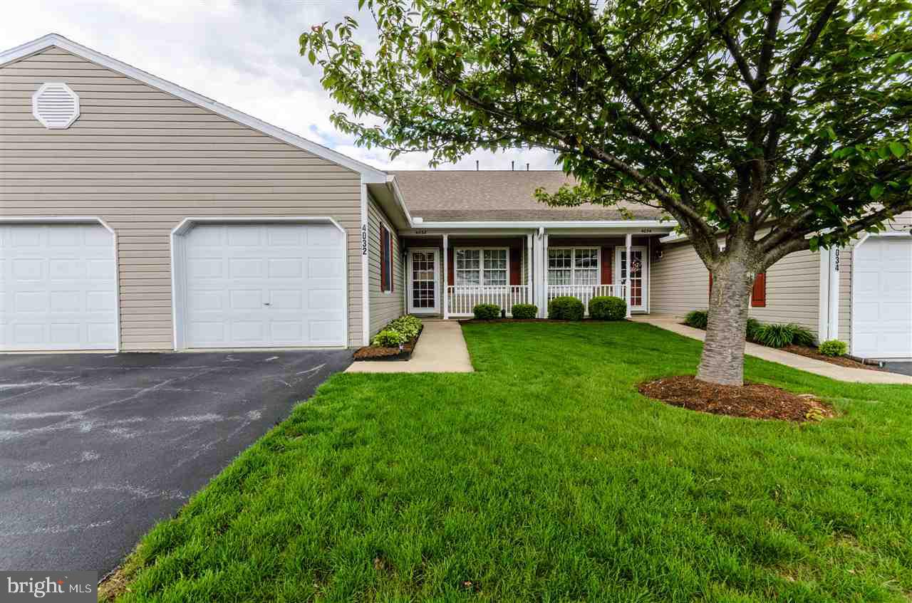 LONGSTOWN VILLAGE - Residential