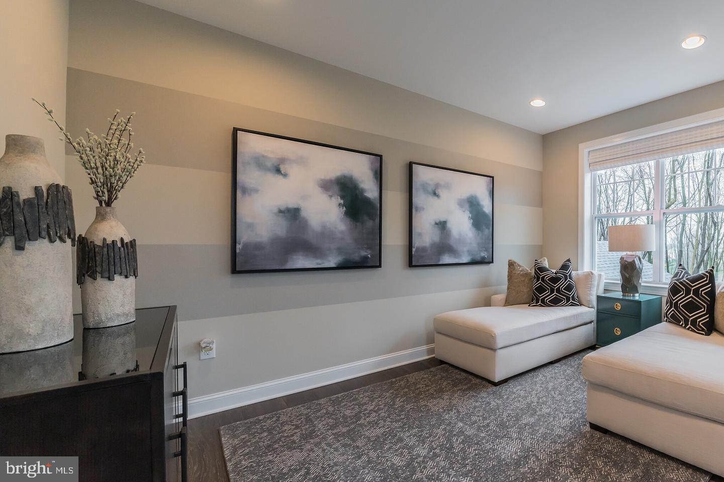 THE MEADOWS AT LONGVIEW - Residential