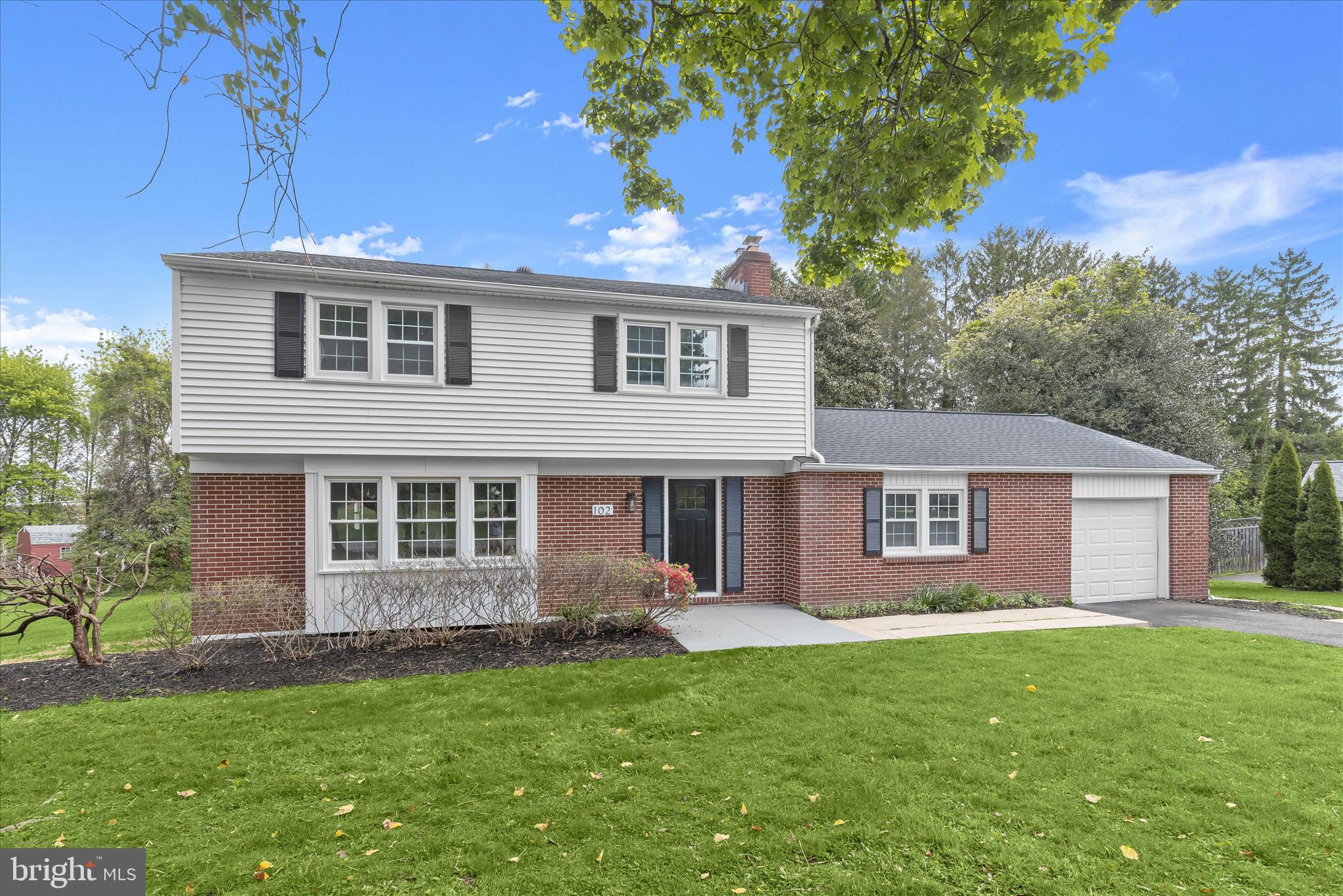 COLONIAL ACRES - Residential
