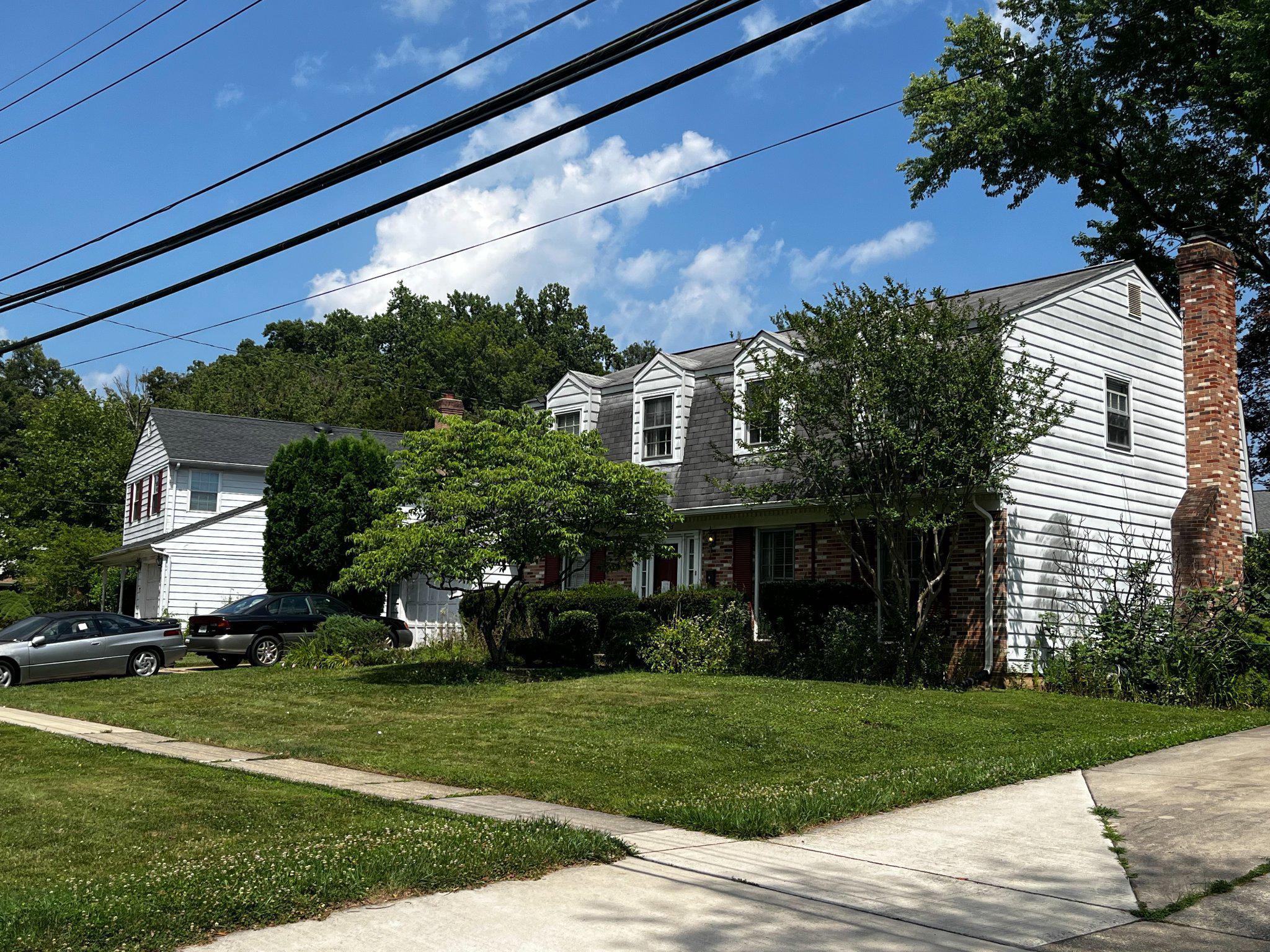 MANOR WOODS - Residential