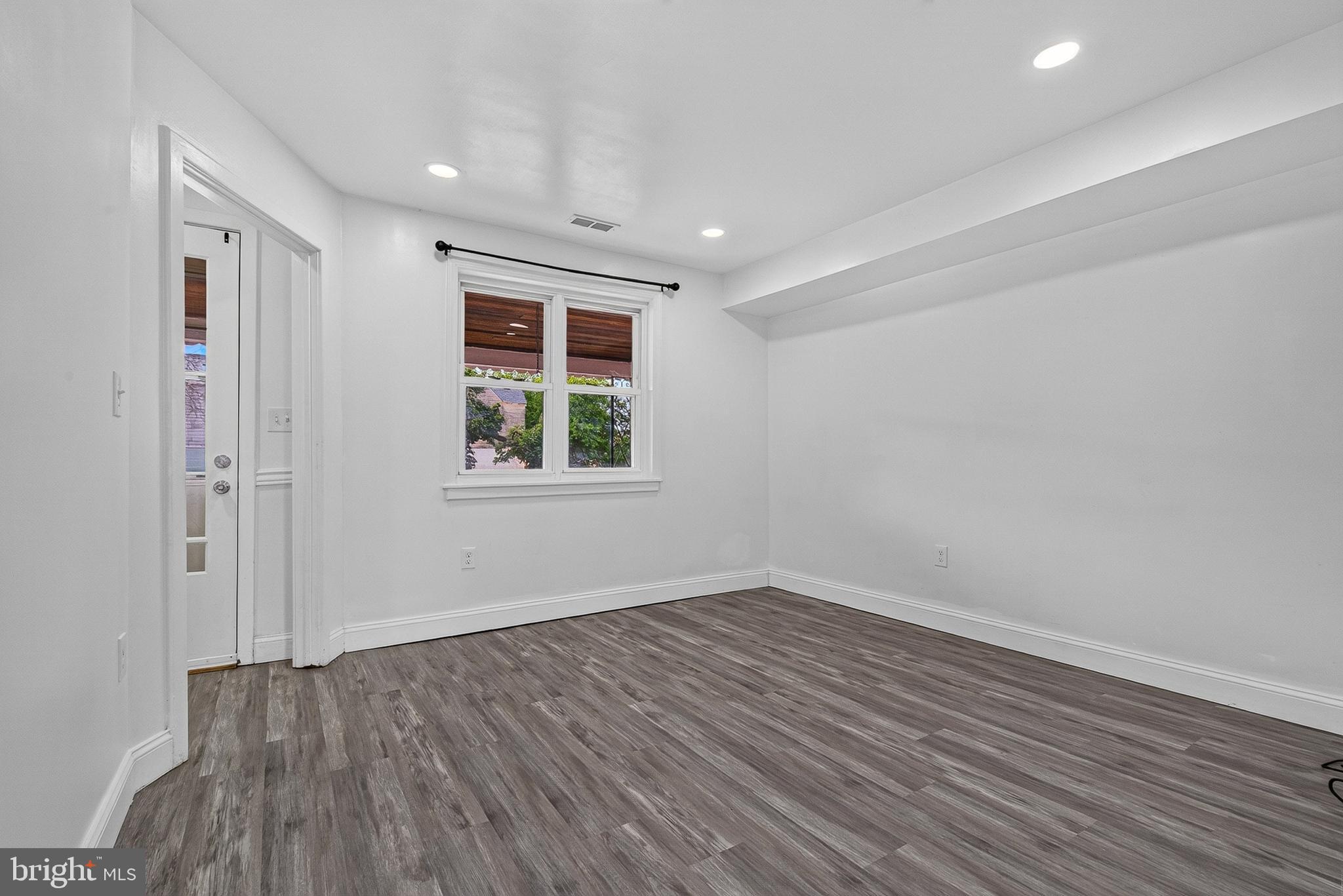 BROOKLYN - Residential