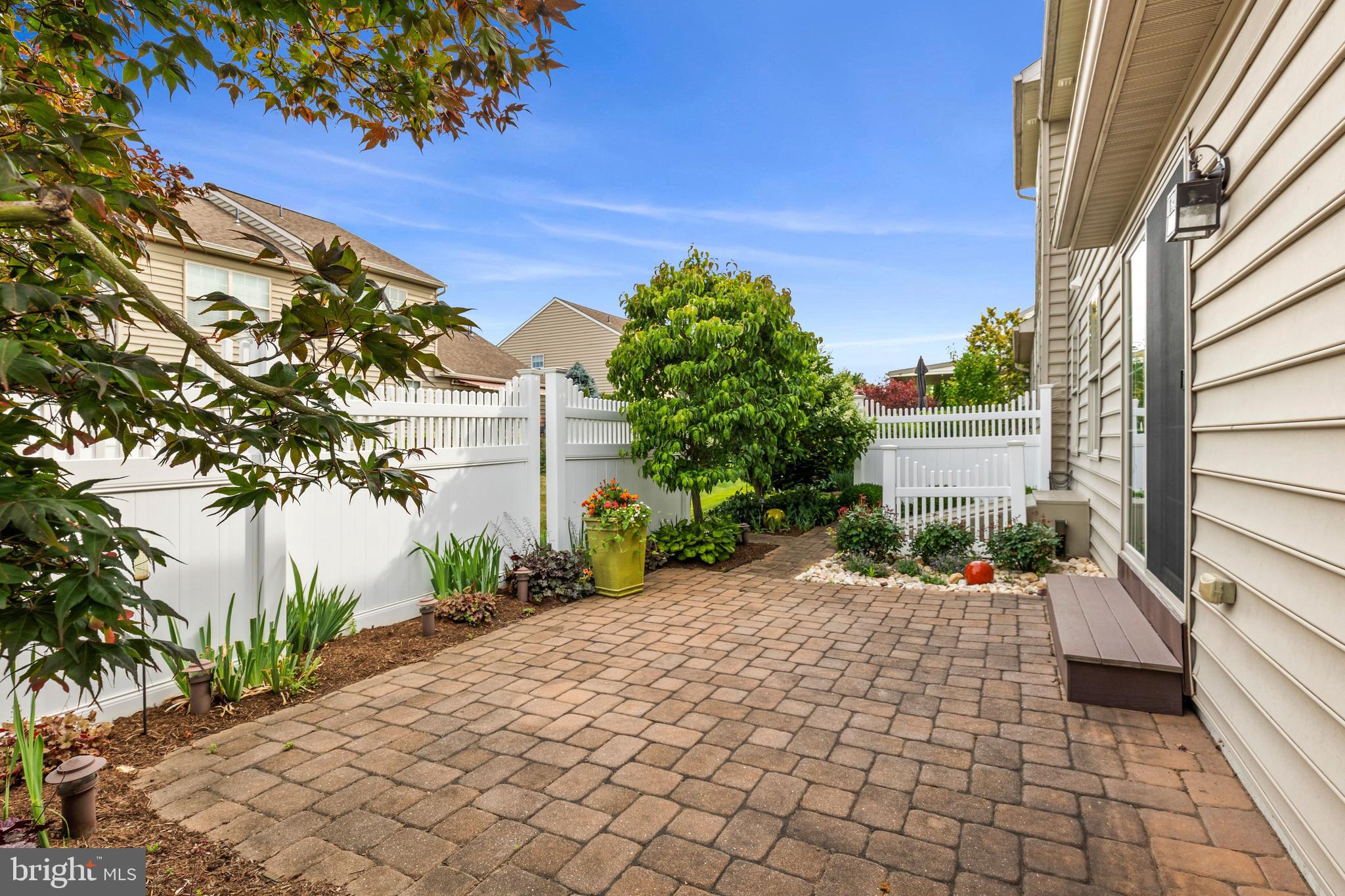 SOUTHERN VILLAGE - Residential