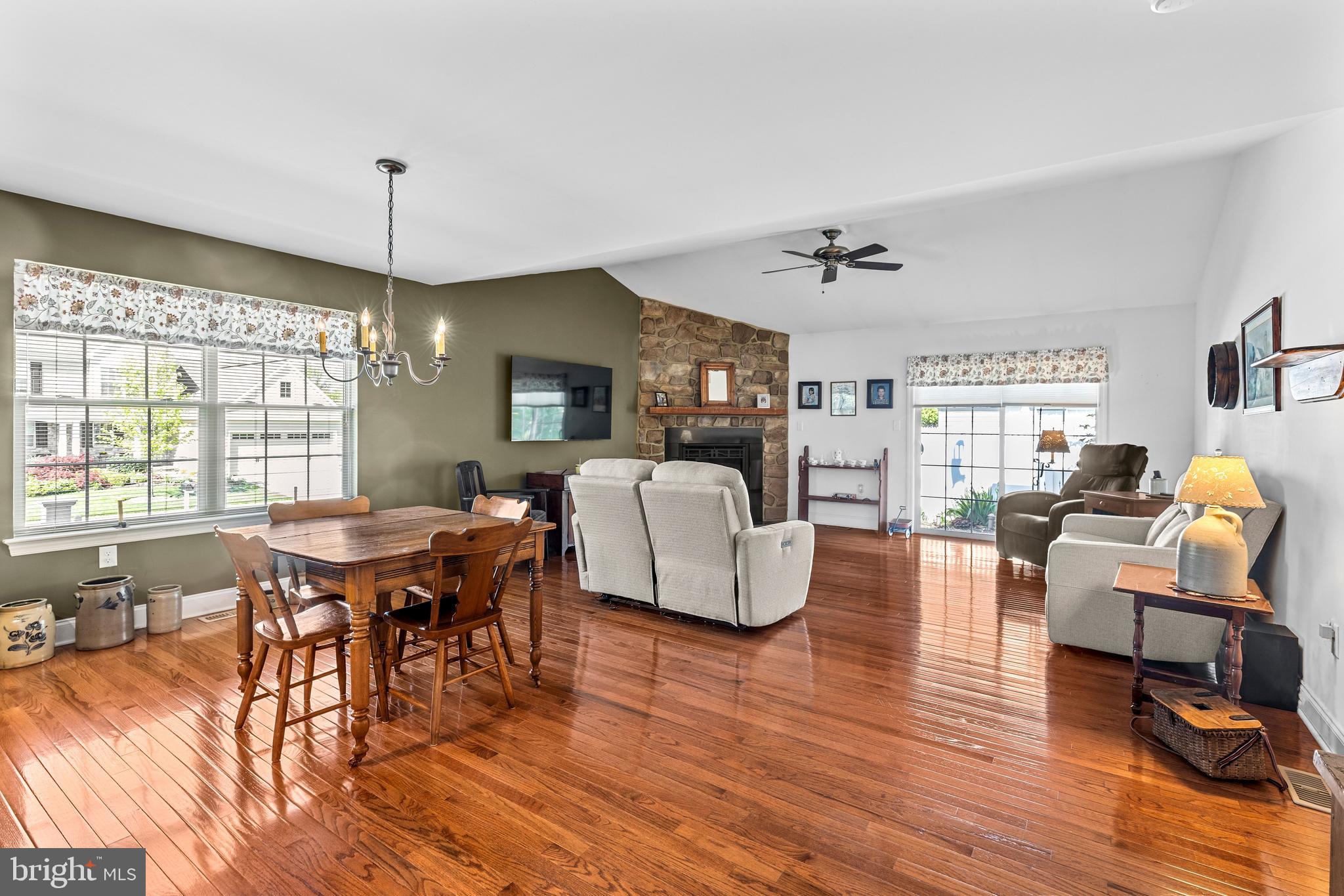 SOUTHERN VILLAGE - Residential