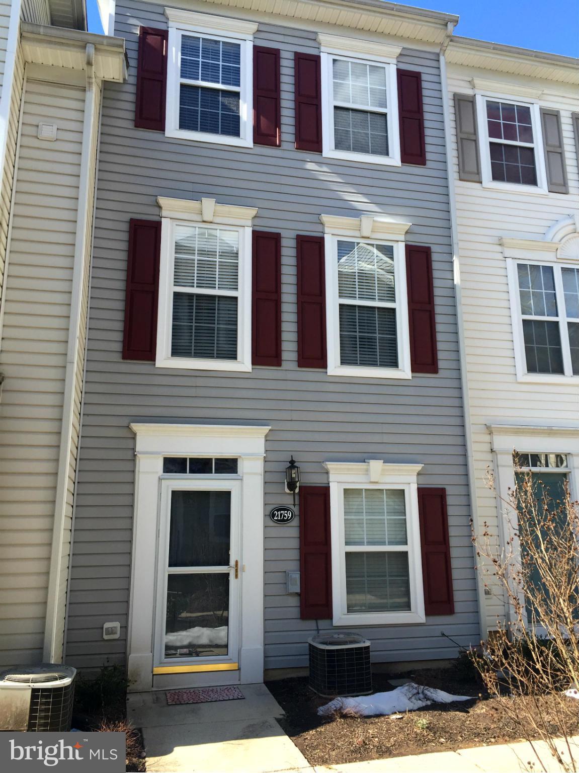 FANTASTIC THREE LEVEL CONDO/TOWNHOME WITH OVERSIZED 1 CAR GARAGE & DRIVEWAY - DECK -  MASTER BEDROOM OFFERS 2 CLOSETS & PRIVATE FULL BATH -WASHER/DRYER -NEW WATER HEATER- COMMUNITY POOL - EASY ACCESS SHOPPING, RESTAURANTS AND DULLES GREENWAY EXIT 6 - FUTURE SILVER LINE METRO STOP LESS THAN A 1 MILE-*Contract fell through, buyer lost job*.*Appraised at $282,500. home inspection passed*.ALL READY.