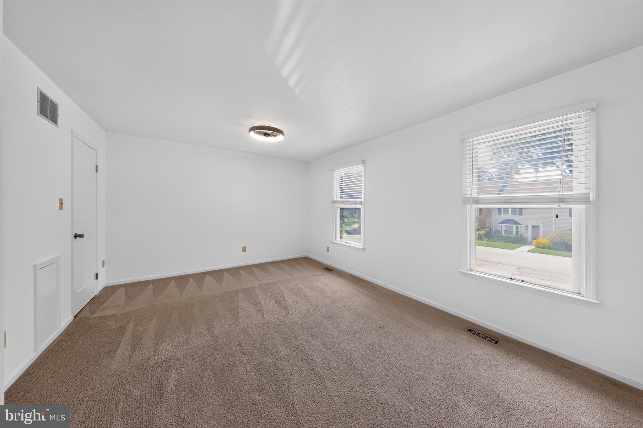 SPRINGHILL FARM - Residential