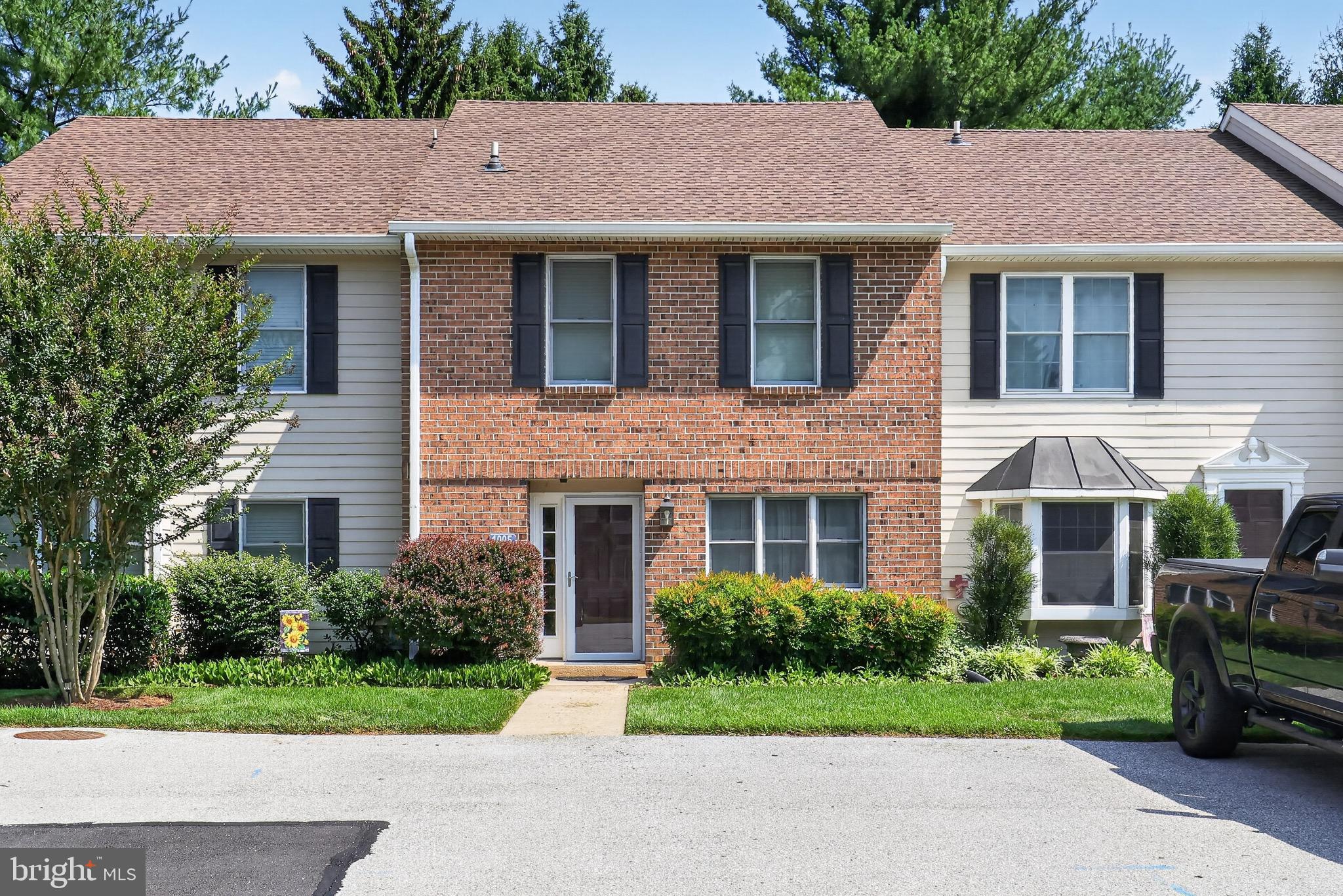 SPRINGHILL FARM - Residential