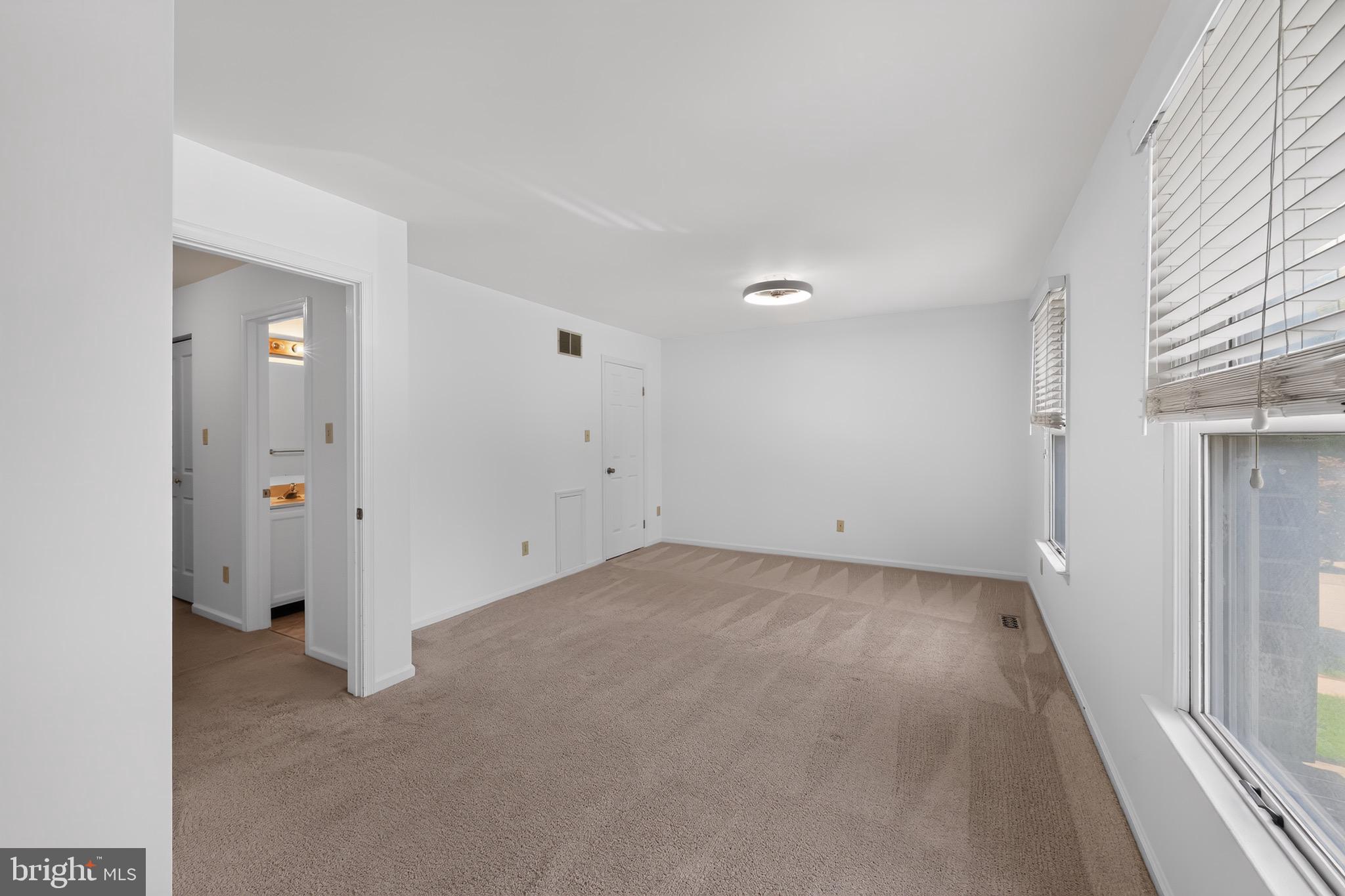 SPRINGHILL FARM - Residential