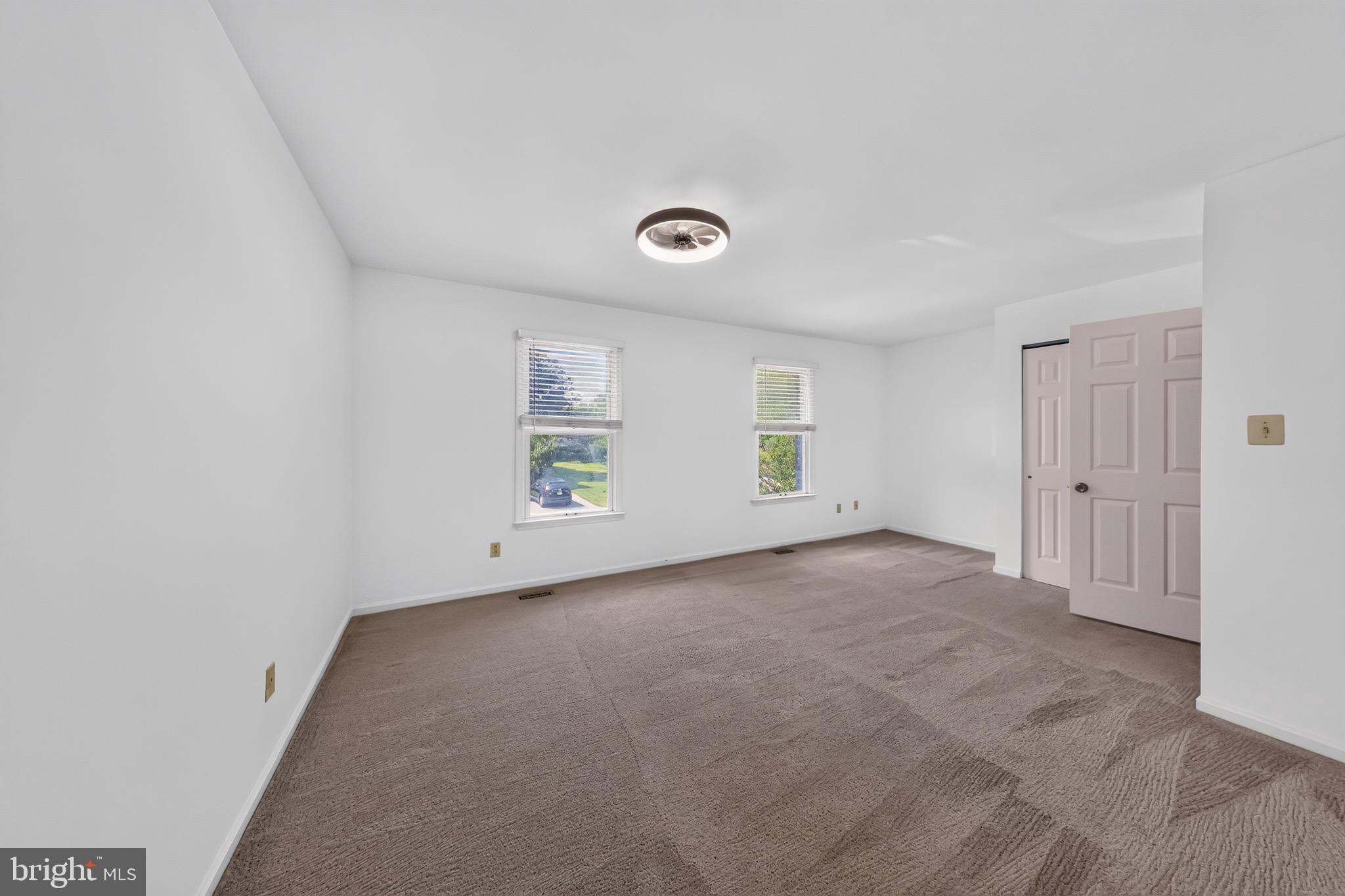 SPRINGHILL FARM - Residential