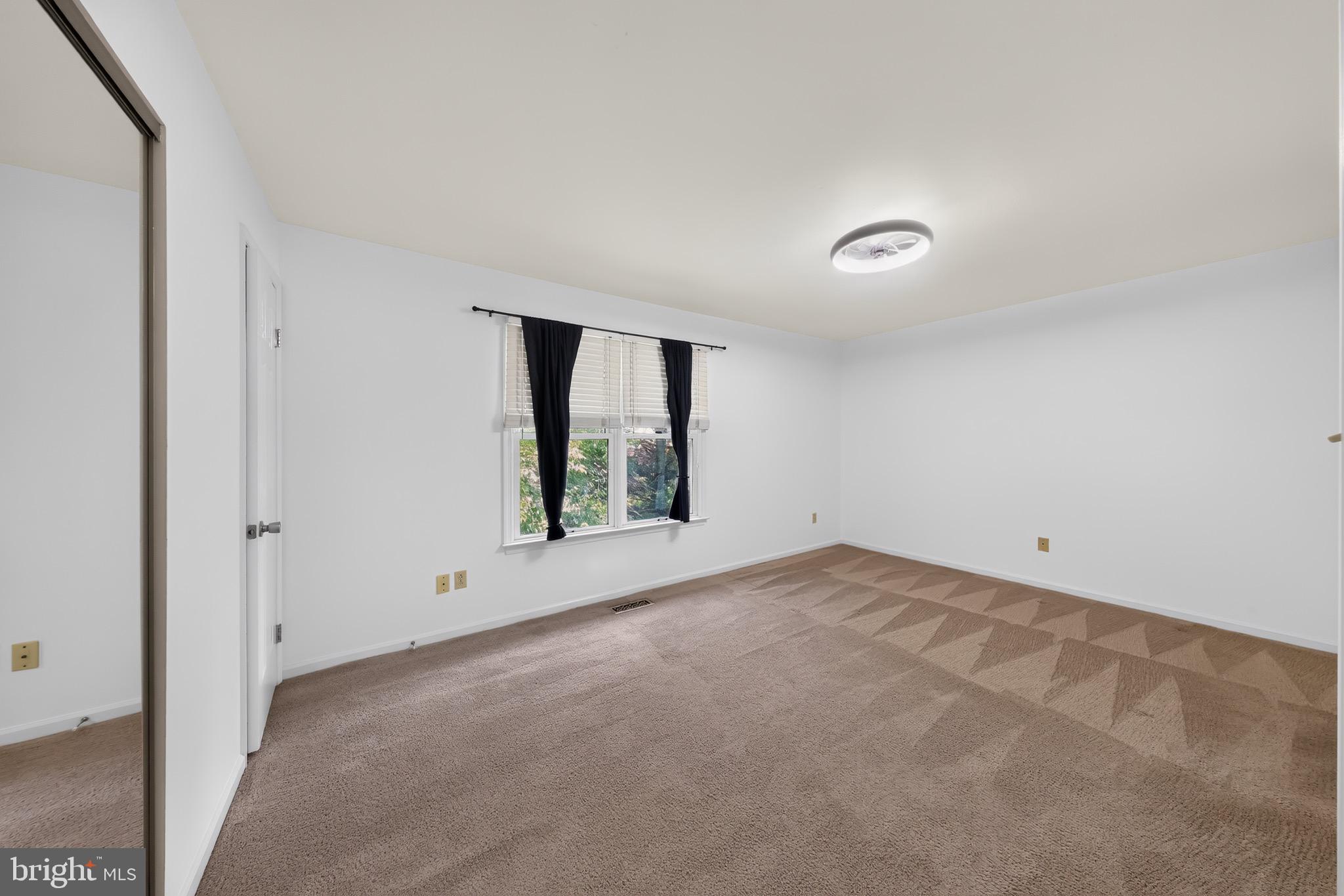 SPRINGHILL FARM - Residential