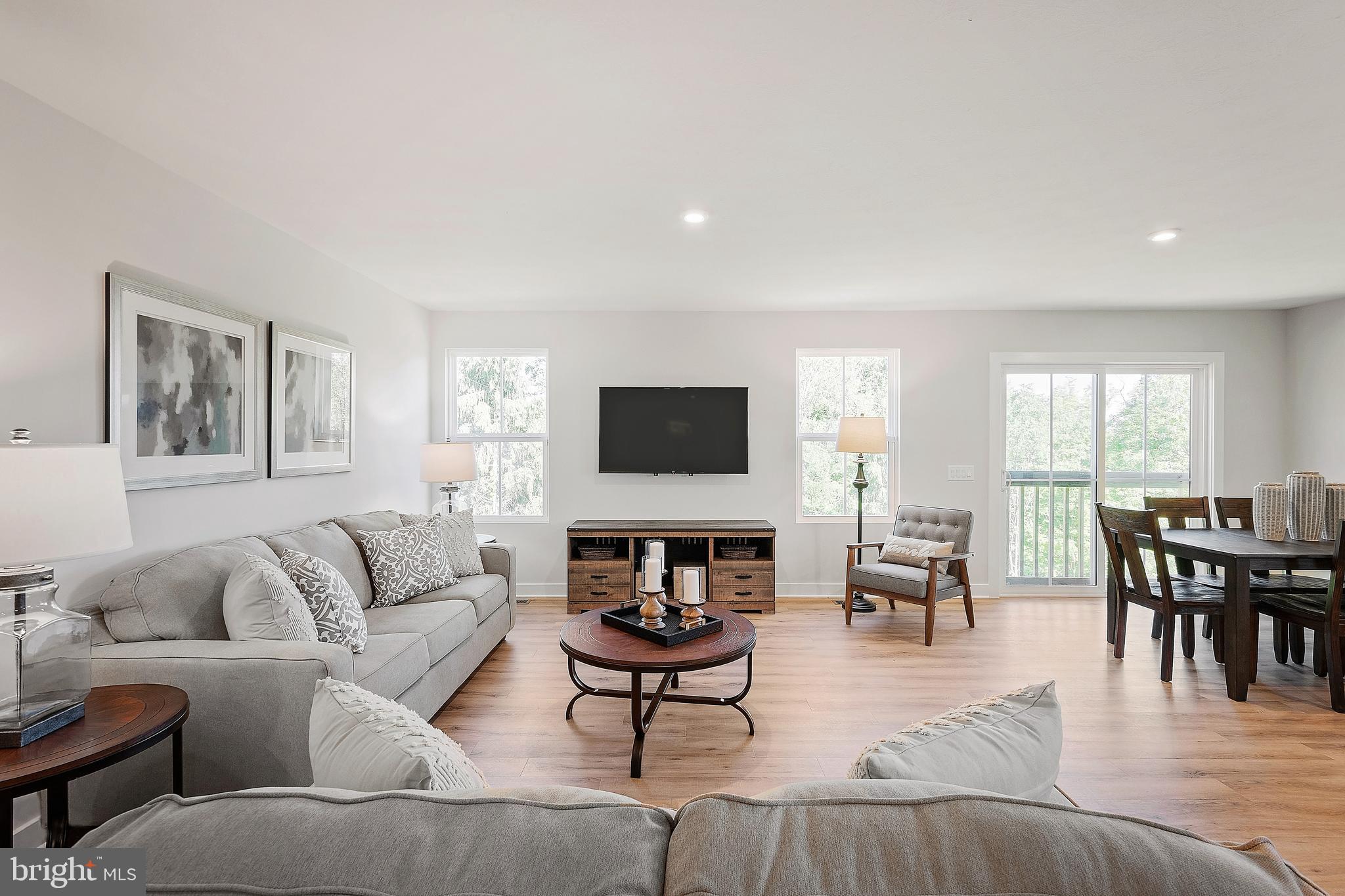 ARCADIA NORTH - Residential