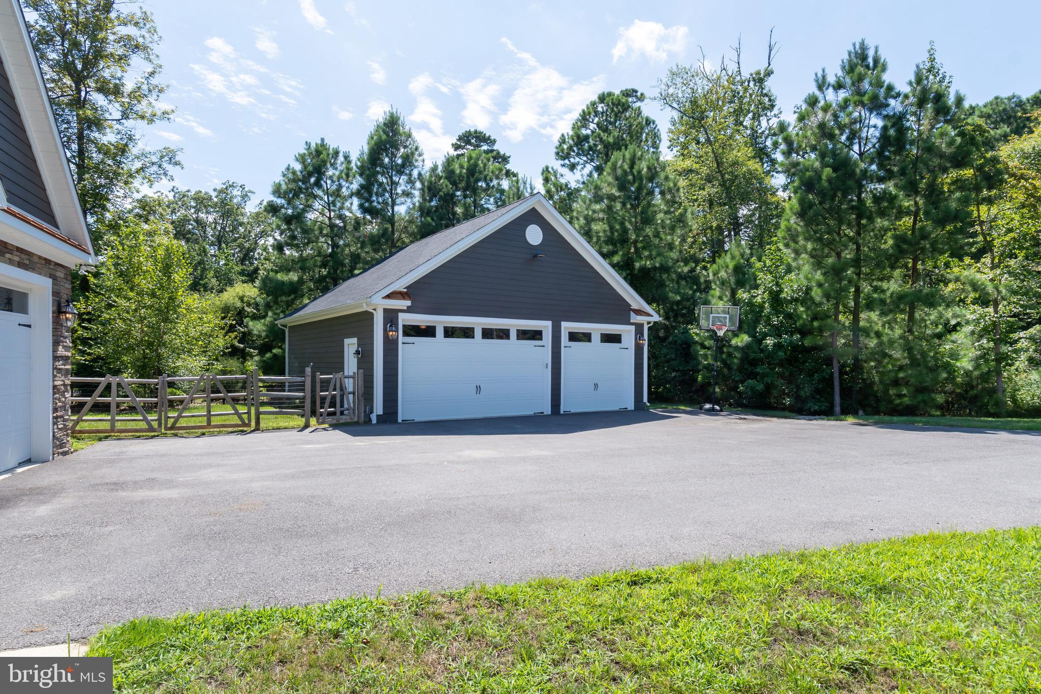 COVE CREEK CLUB - Residential