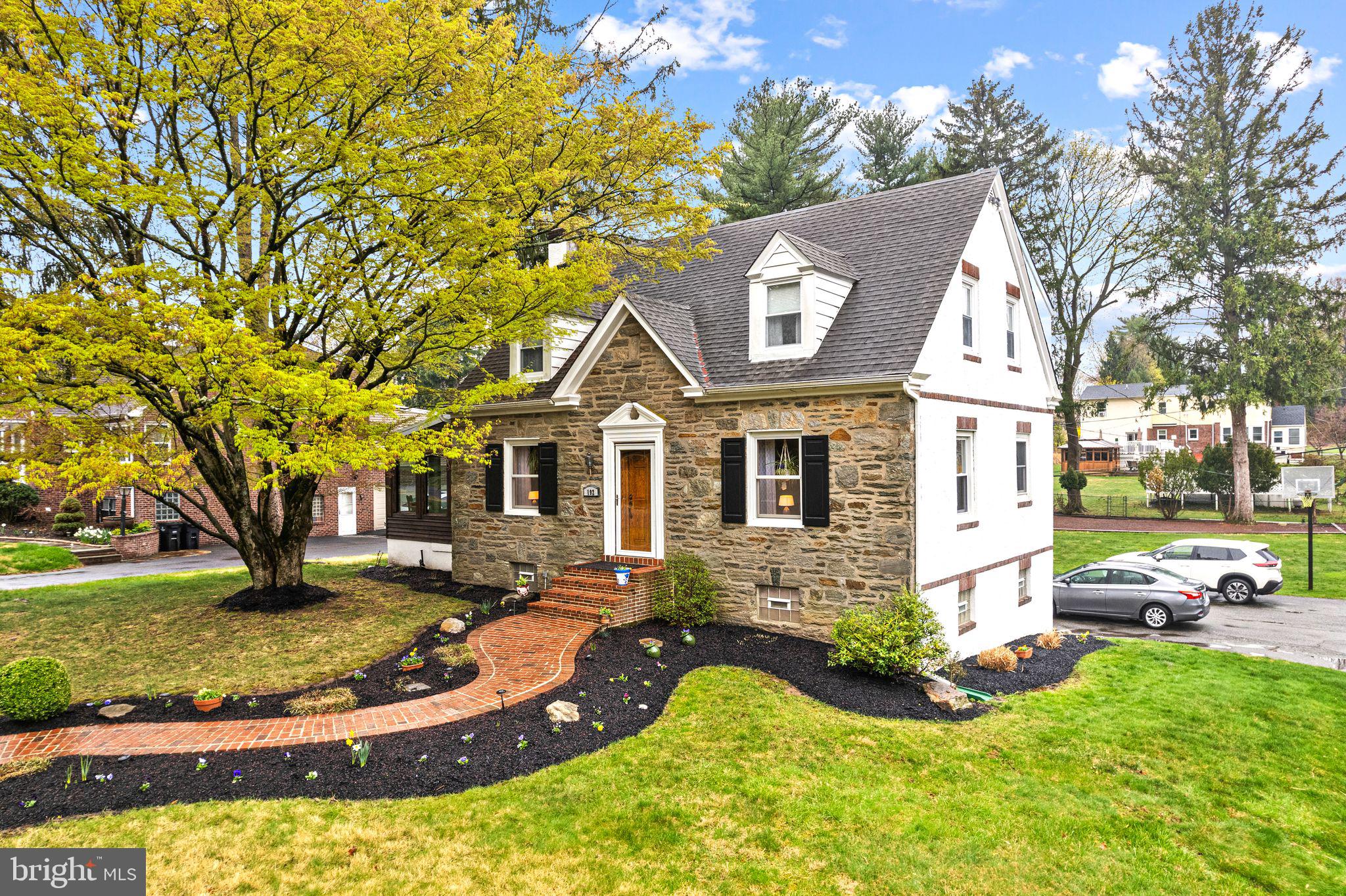 HUNTINGDON VALLEY - Residential