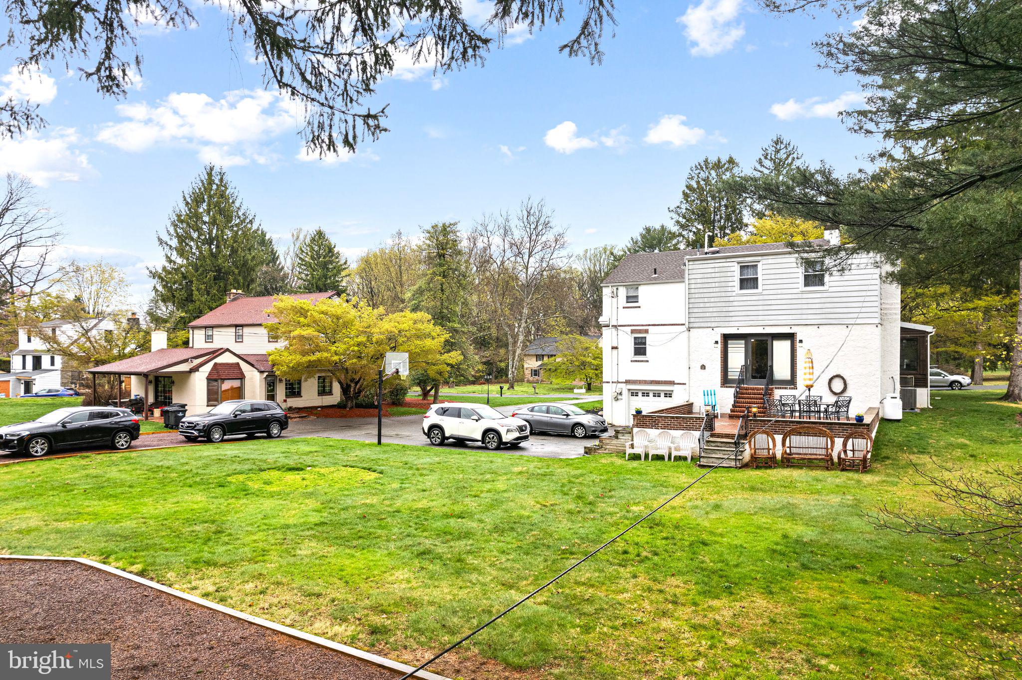 HUNTINGDON VALLEY - Residential