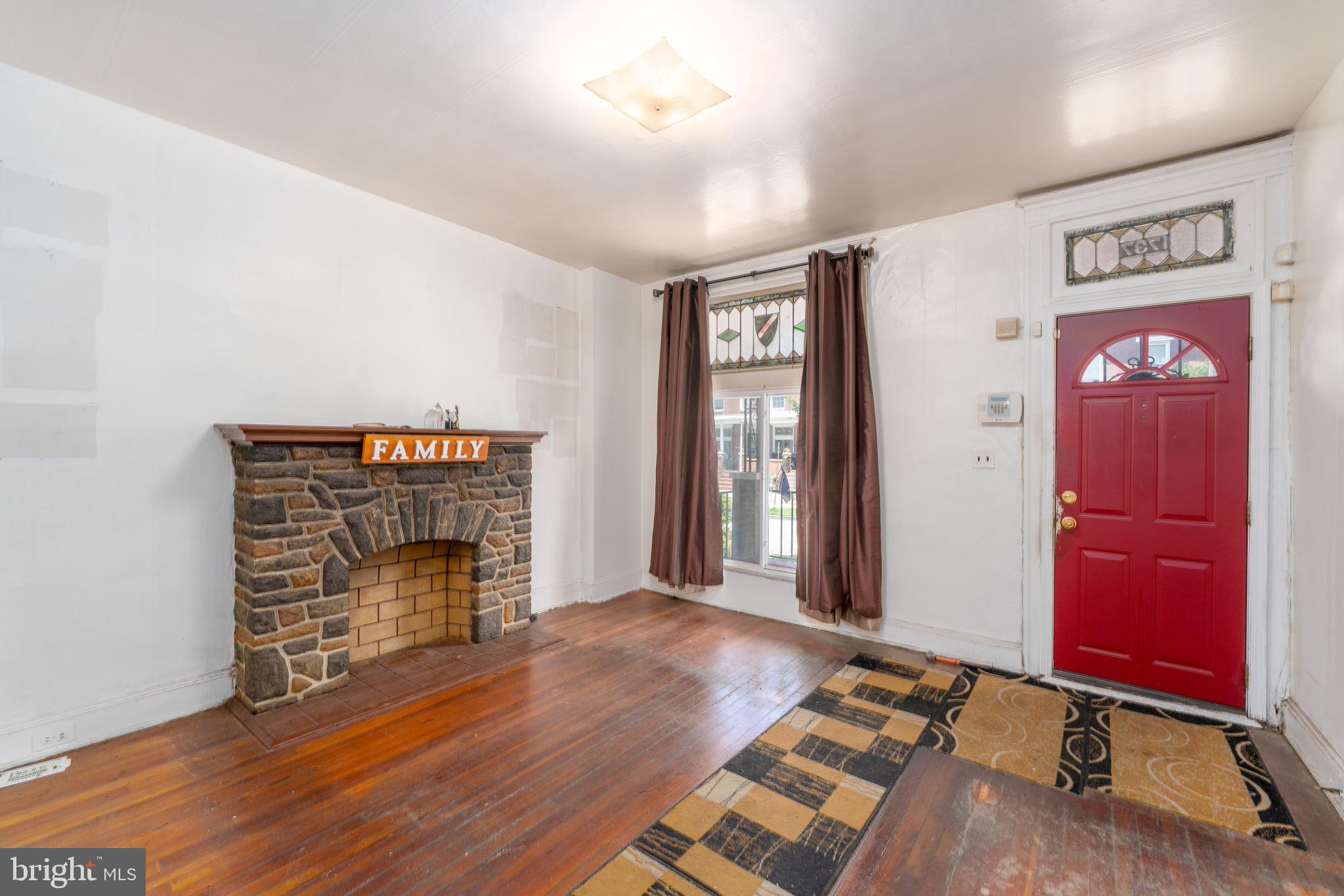 MONTEBELLO - Residential