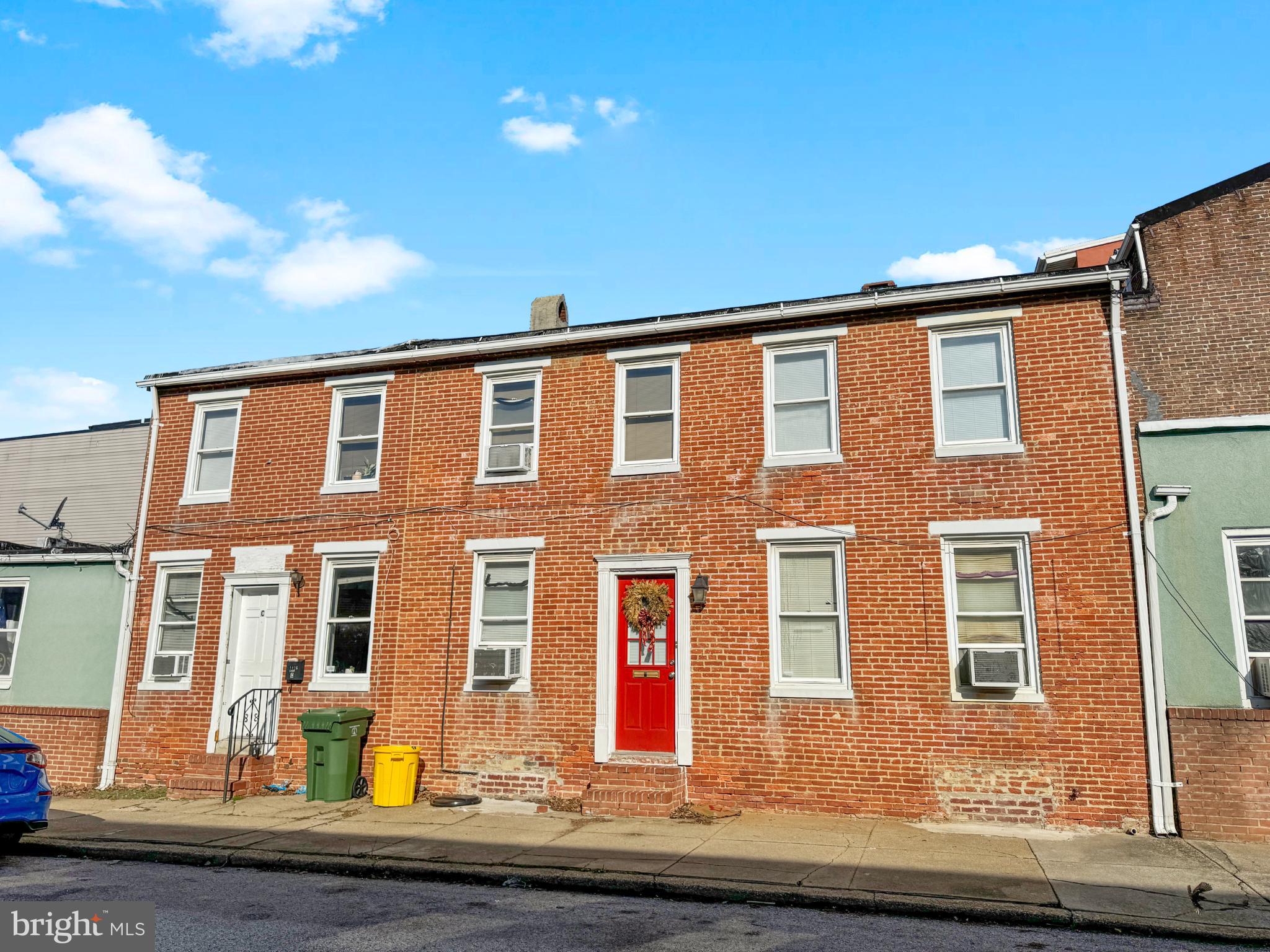 1436 Light St is conveniently located in a highly desirable area for renters, just minutes from Federal Hill and Riverside Park. Surrounded by local bars and restaurants makes this a prime location. Public transportation is nearby as well as convenient parking directly outside the property and a nearby parking garage. Fully occupied 4-unit investment property with an additional 6 individual storage (non-vehicle) garage units. Property being sold together with 1434 Light St.