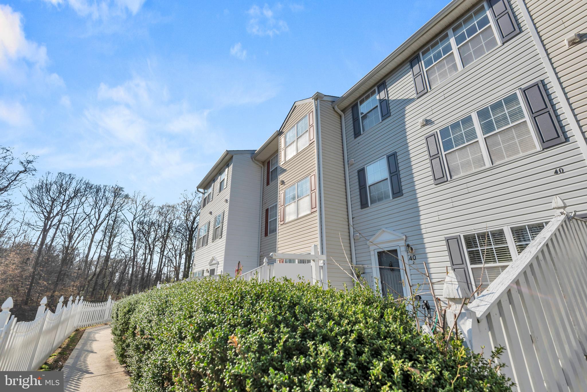 ANNAPOLIS OVERLOOK - Residential