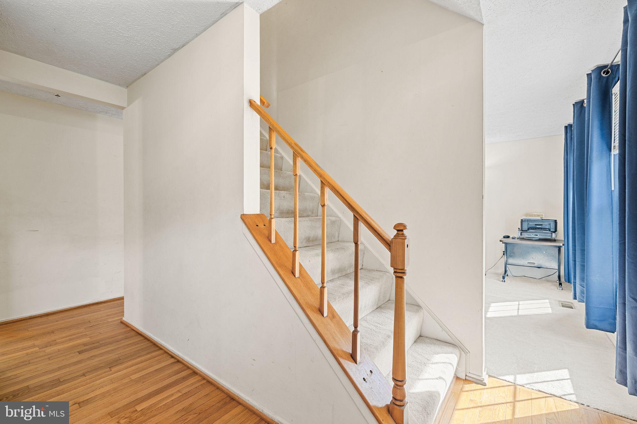 MONTCLAIR/COUNTRY CLUB - Residential