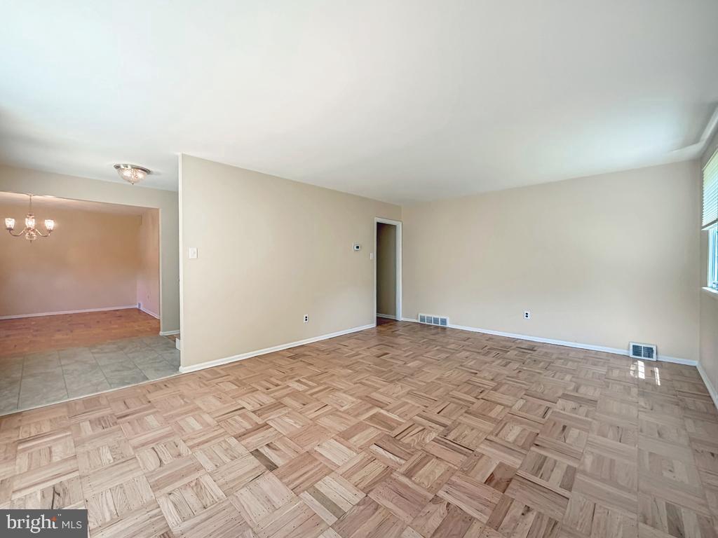 HILLWOOD TERR - Residential