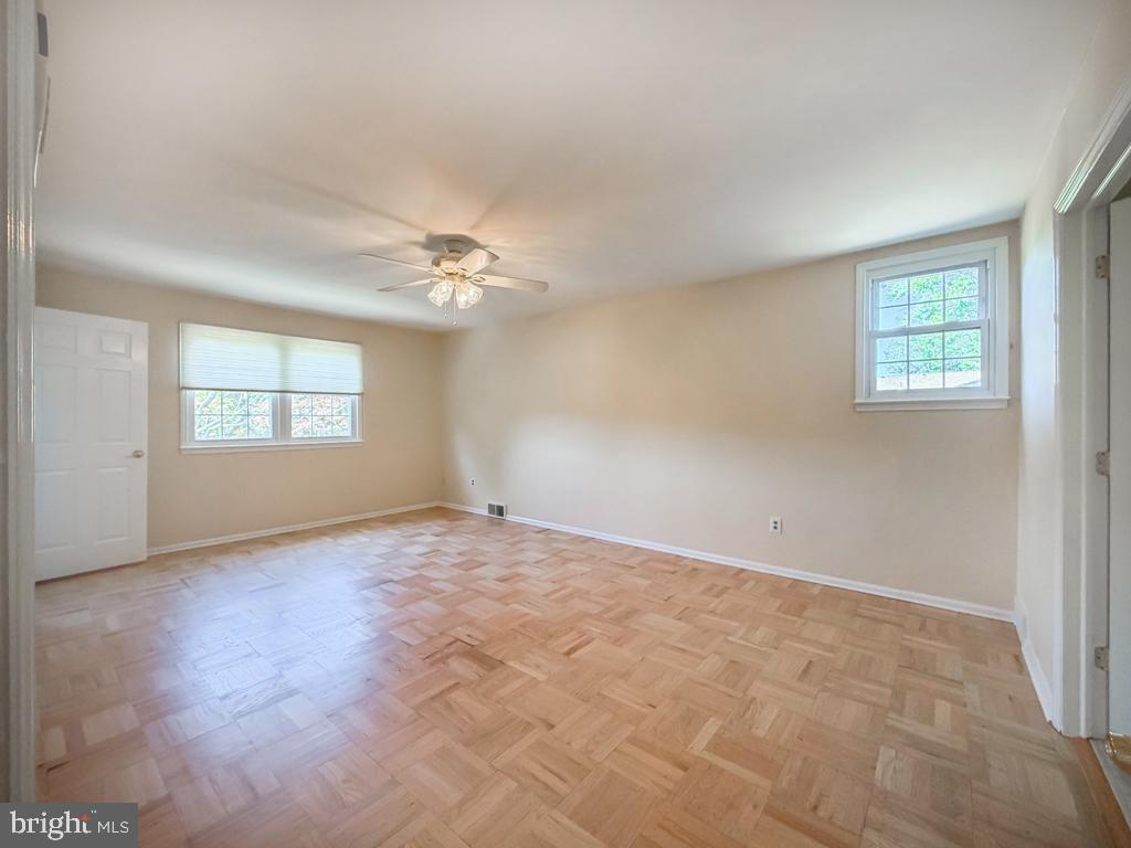 HILLWOOD TERR - Residential