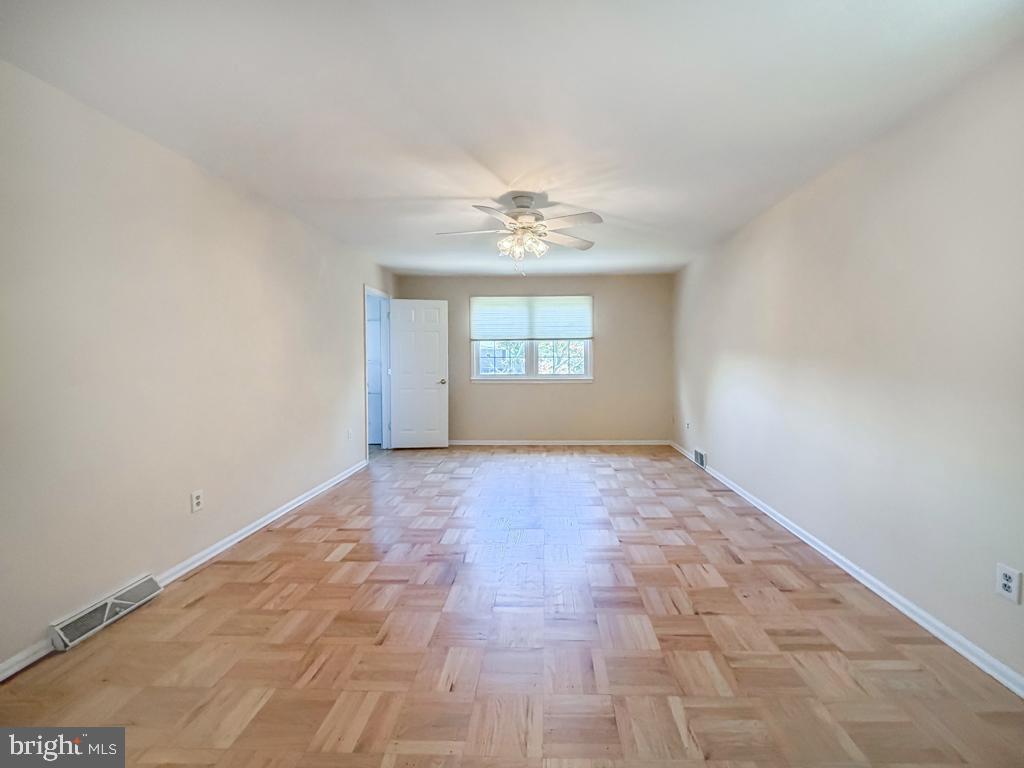 HILLWOOD TERR - Residential