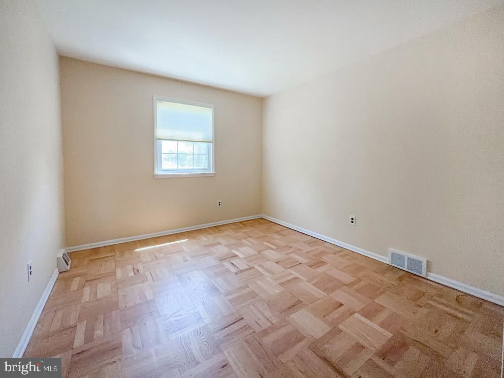 HILLWOOD TERR - Residential