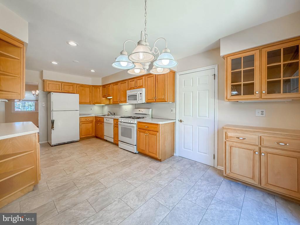 HILLWOOD TERR - Residential
