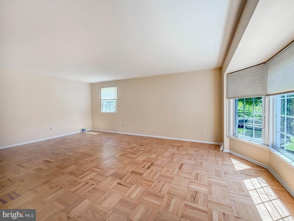 HILLWOOD TERR - Residential
