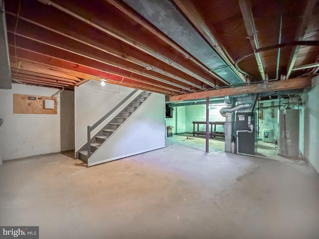 HILLWOOD TERR - Residential