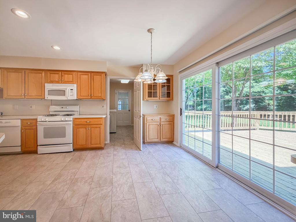 HILLWOOD TERR - Residential