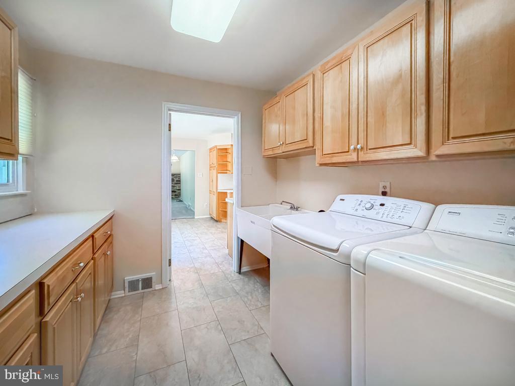 HILLWOOD TERR - Residential