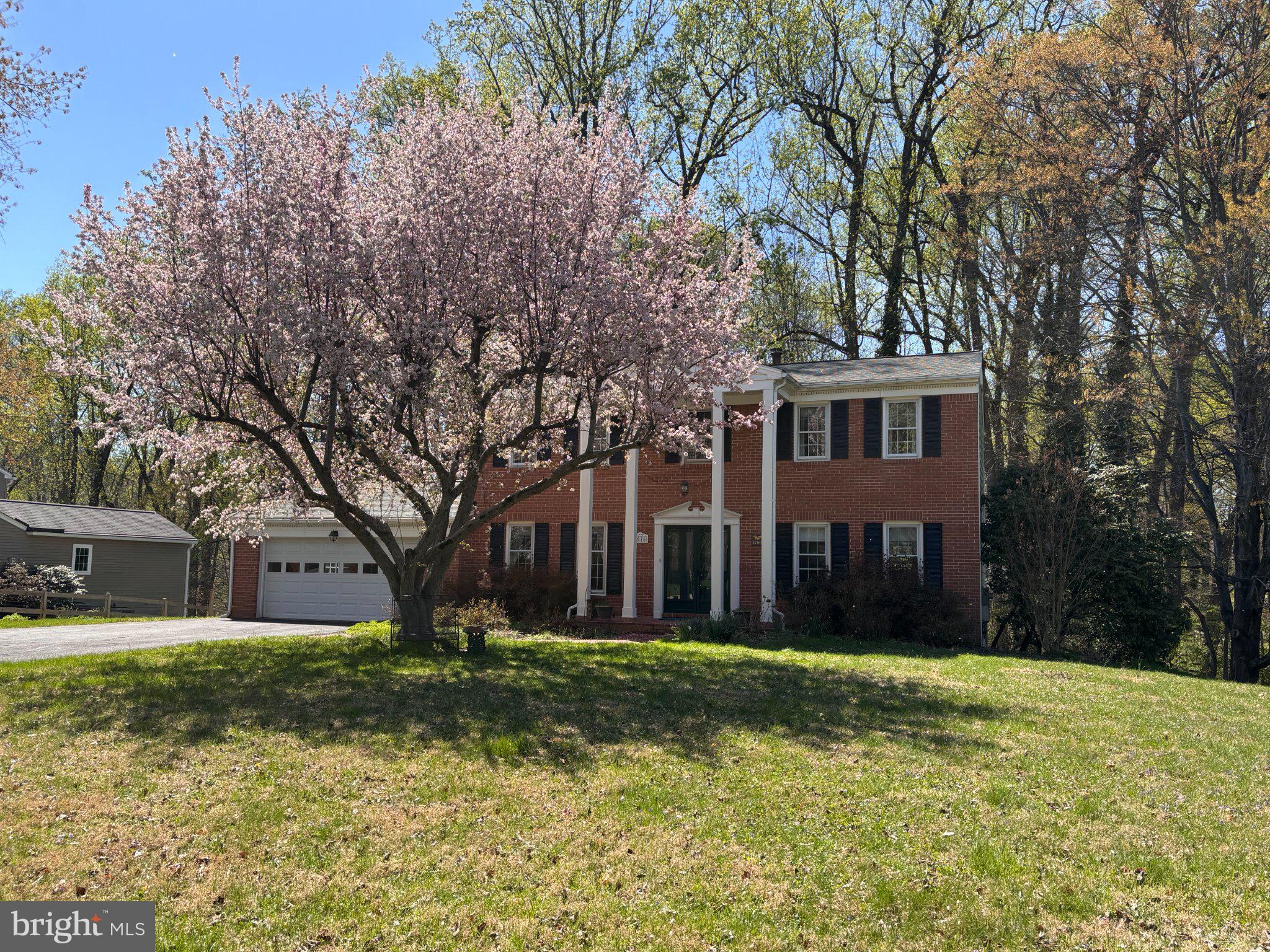 BEAVERBROOK - Residential