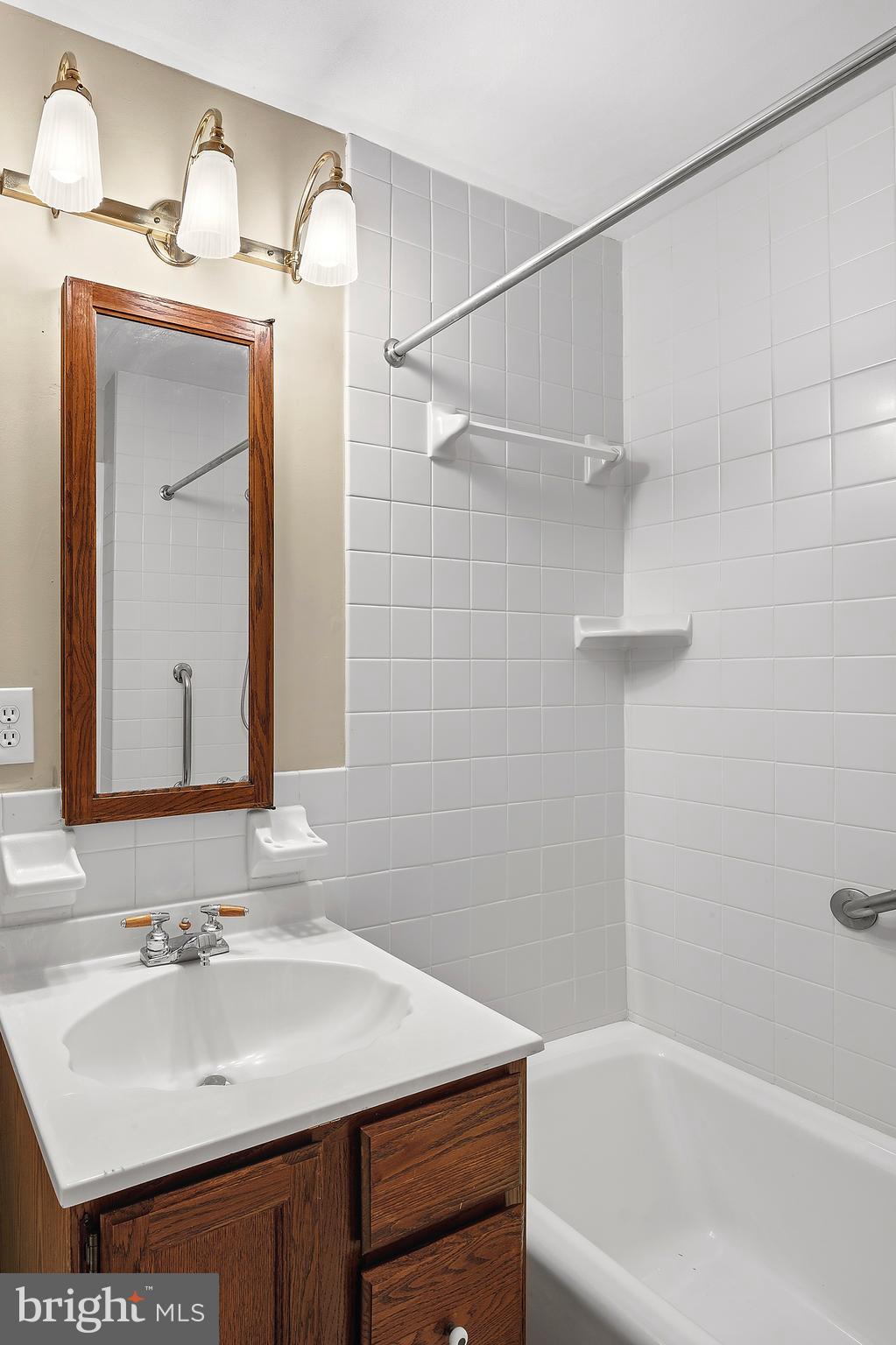 BEAVERBROOK - Residential