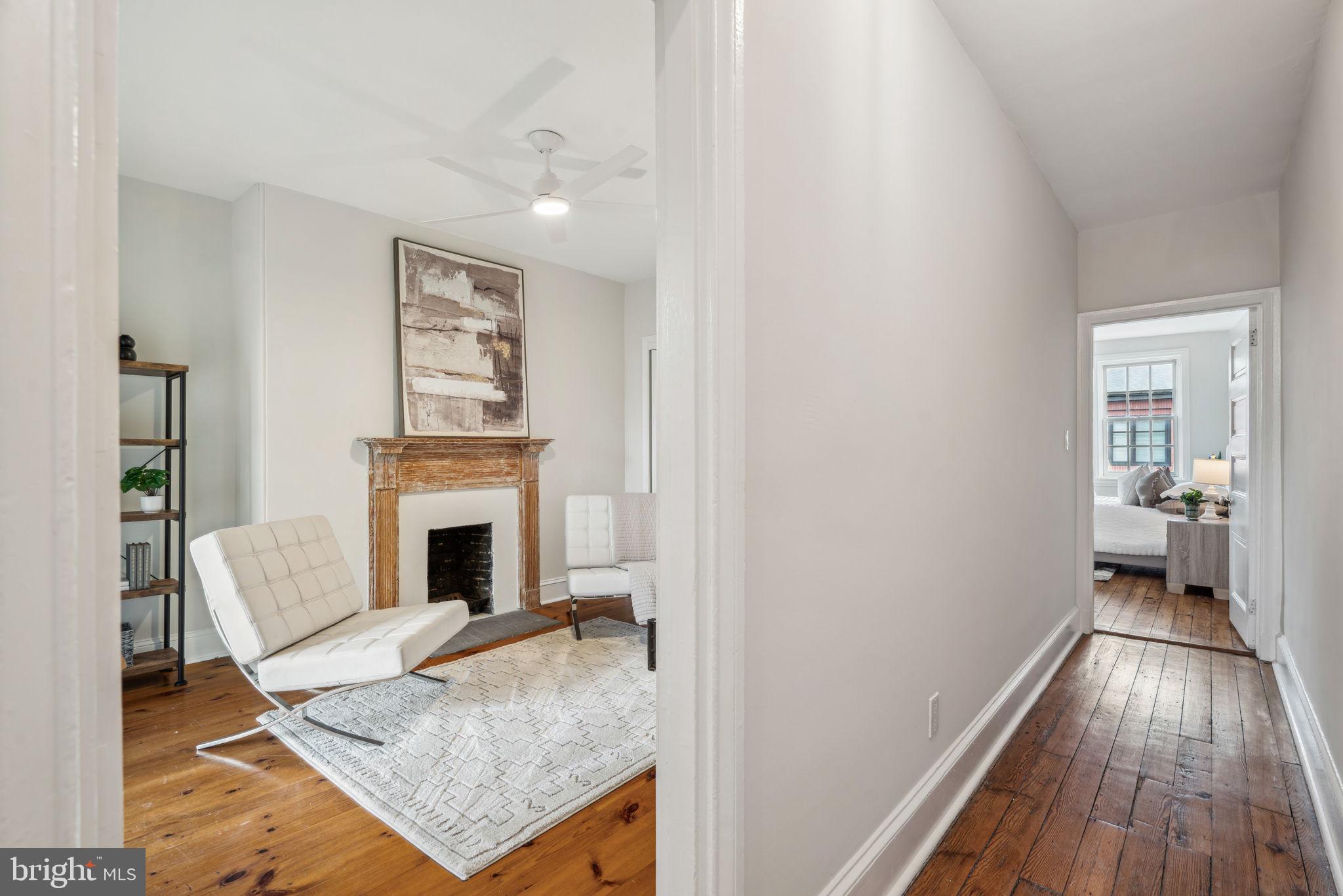 QUEEN VILLAGE - Residential
