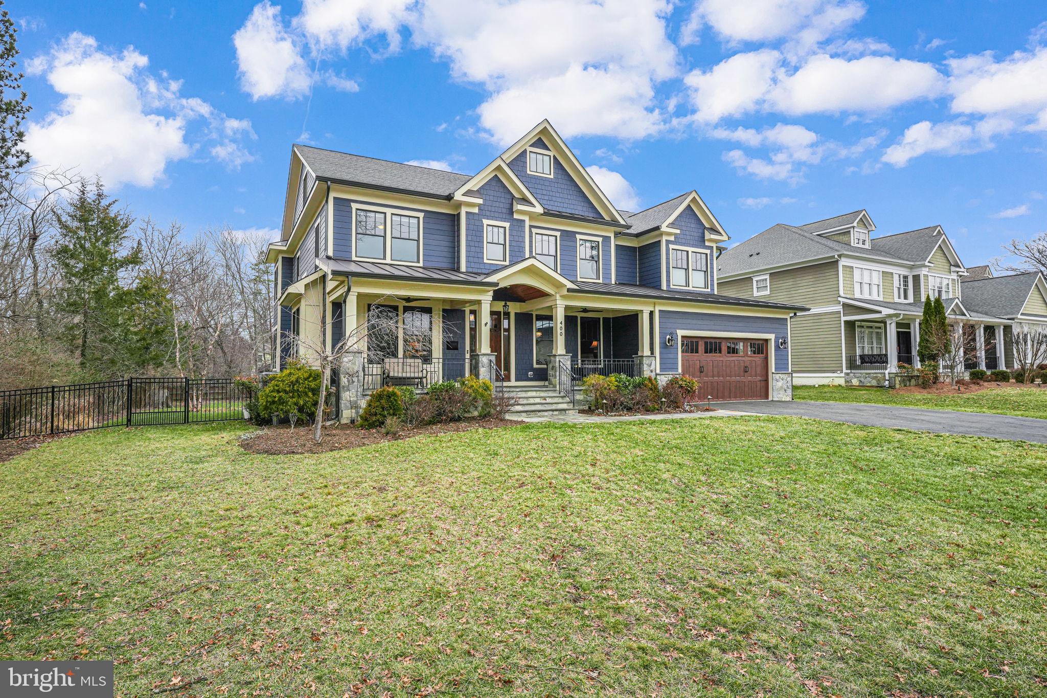 MURMURING PINES - Residential