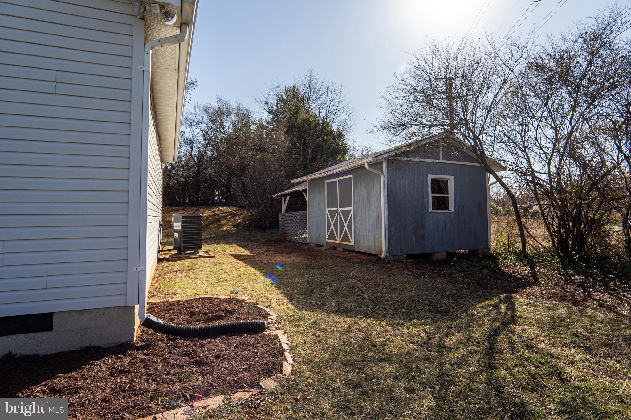 SHANNON HILLS - Residential